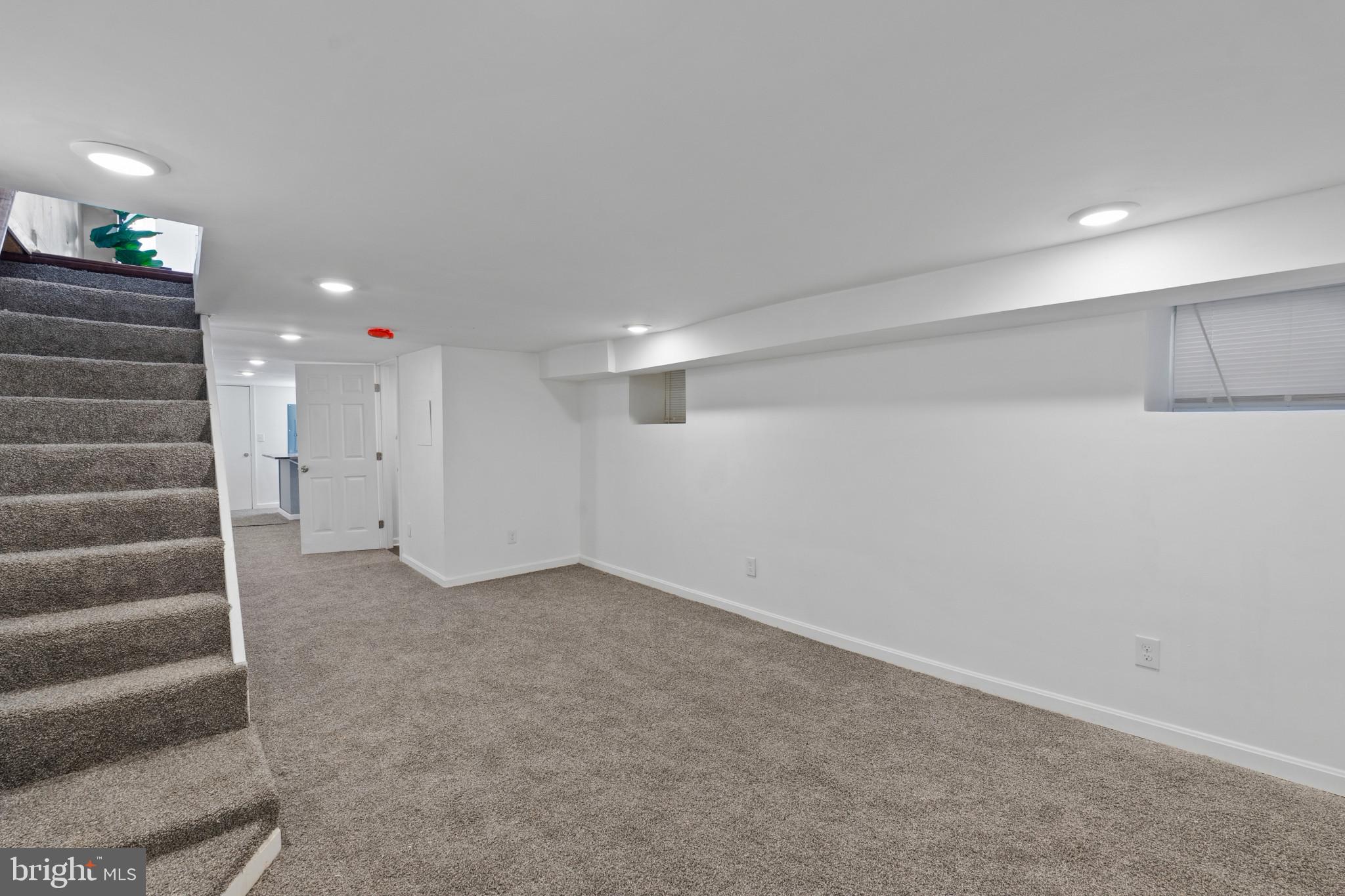 GREENSPRING - Residential