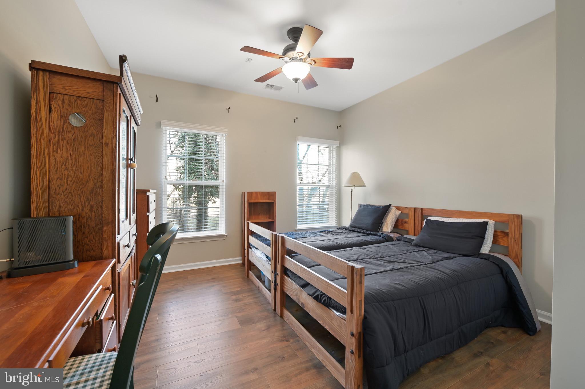 HEARTHSTONE AT VILLAGE SQUARE - Residential