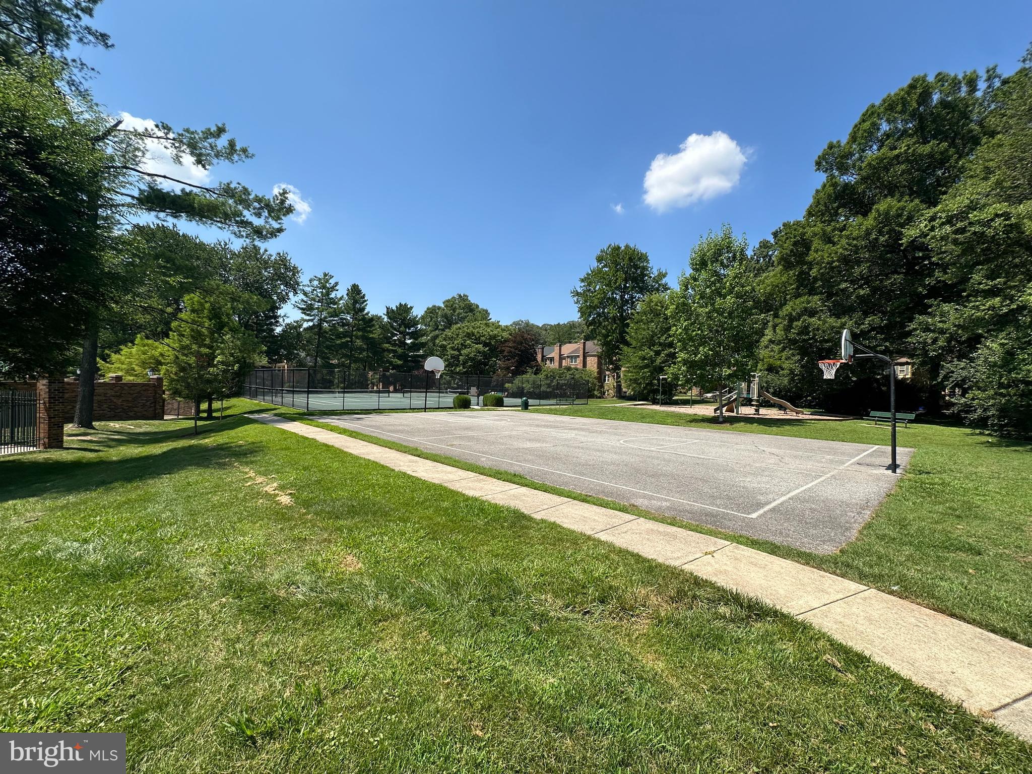 GEORGETOWN VILLAGE - Residential