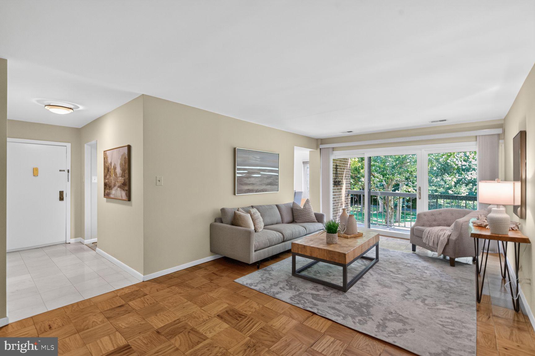GEORGETOWN VILLAGE - Residential