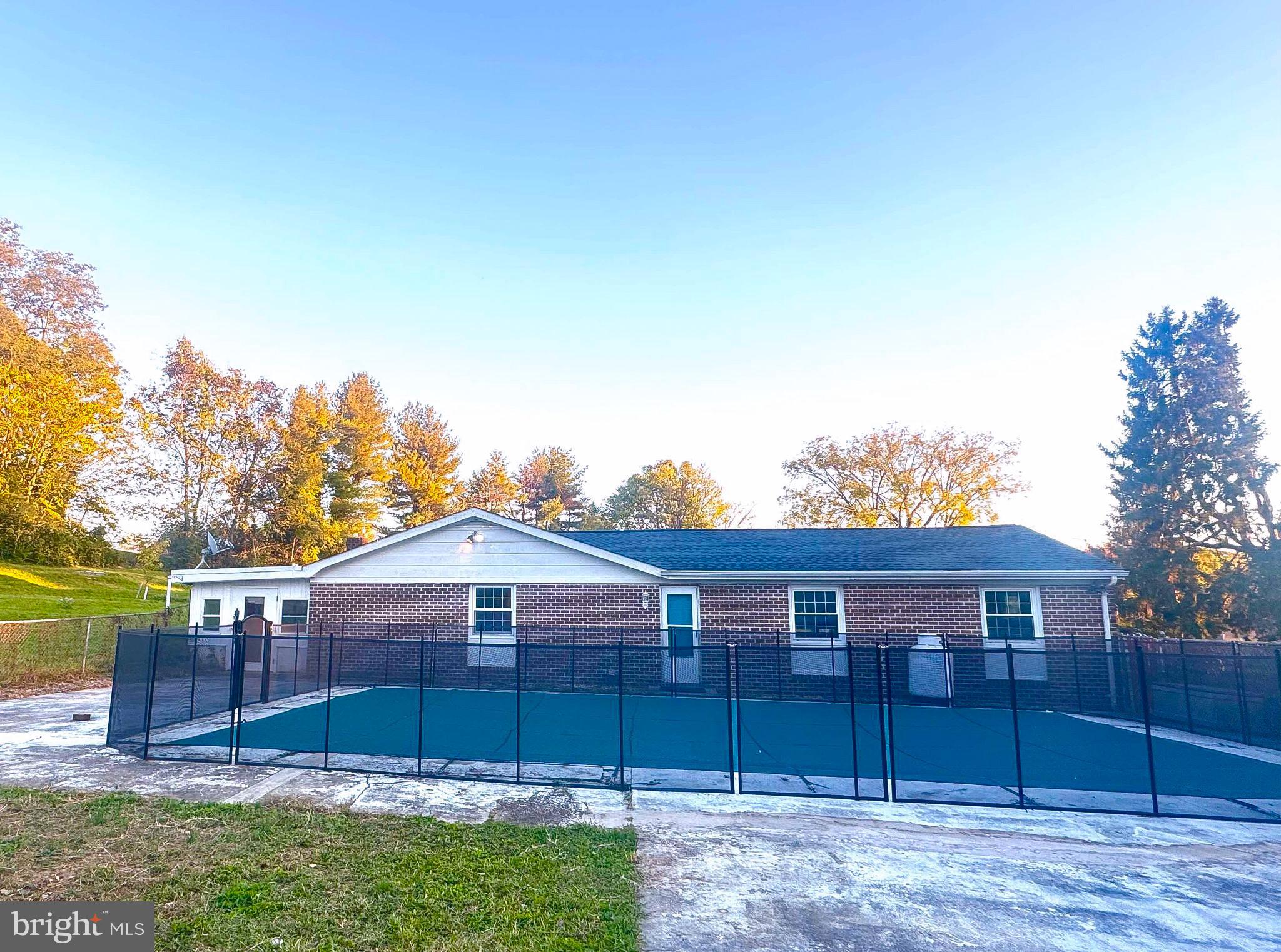 PARK HEIGHTS - Residential