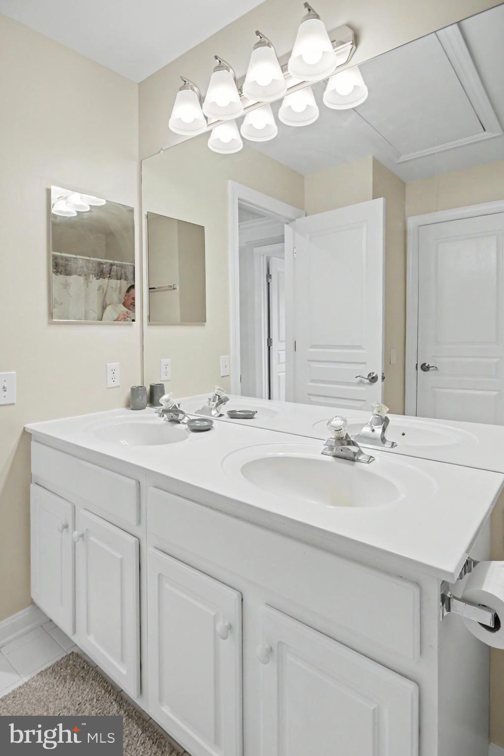 CHESTNUT CREEK - Residential