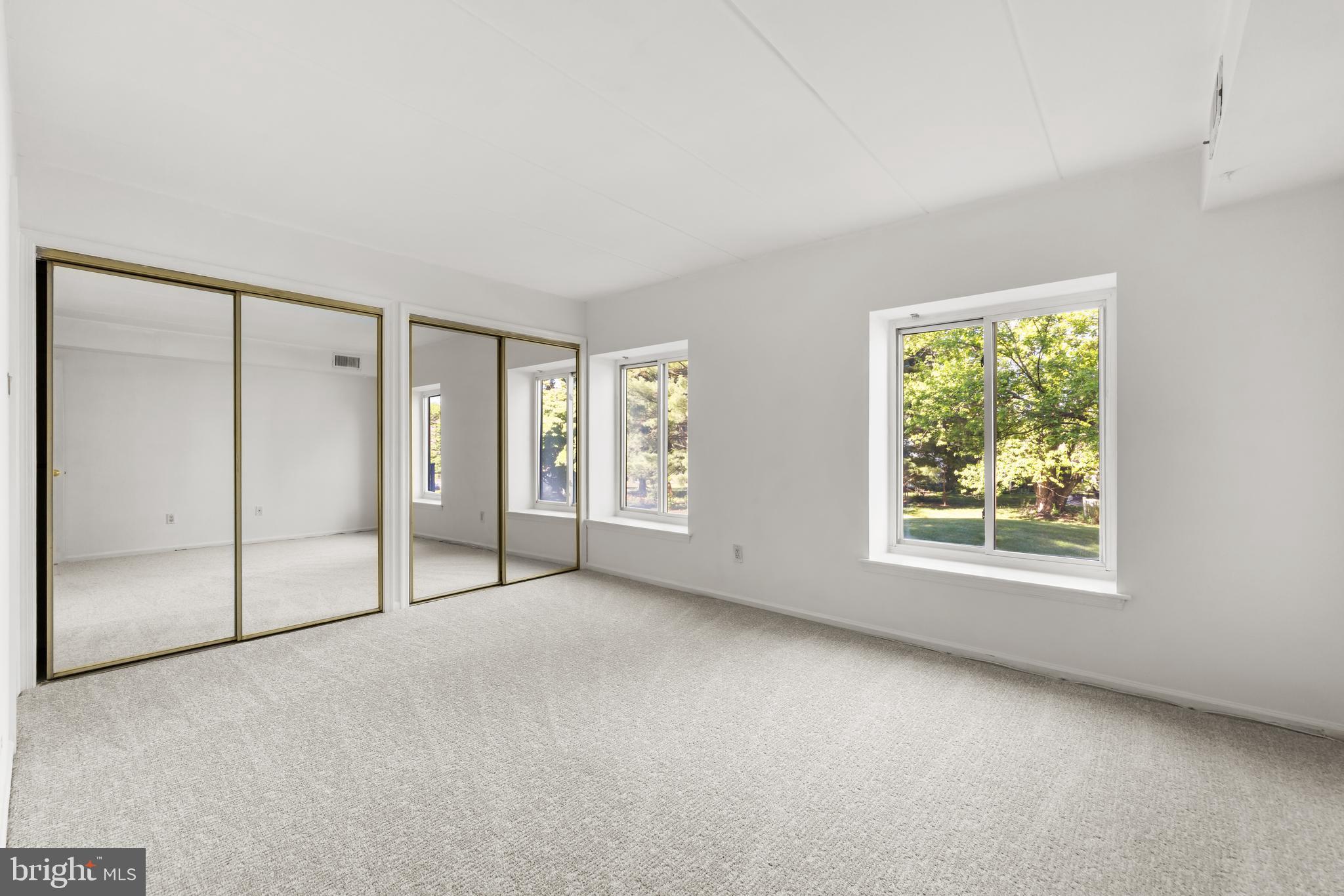 SUMMIT RIDGE - Residential