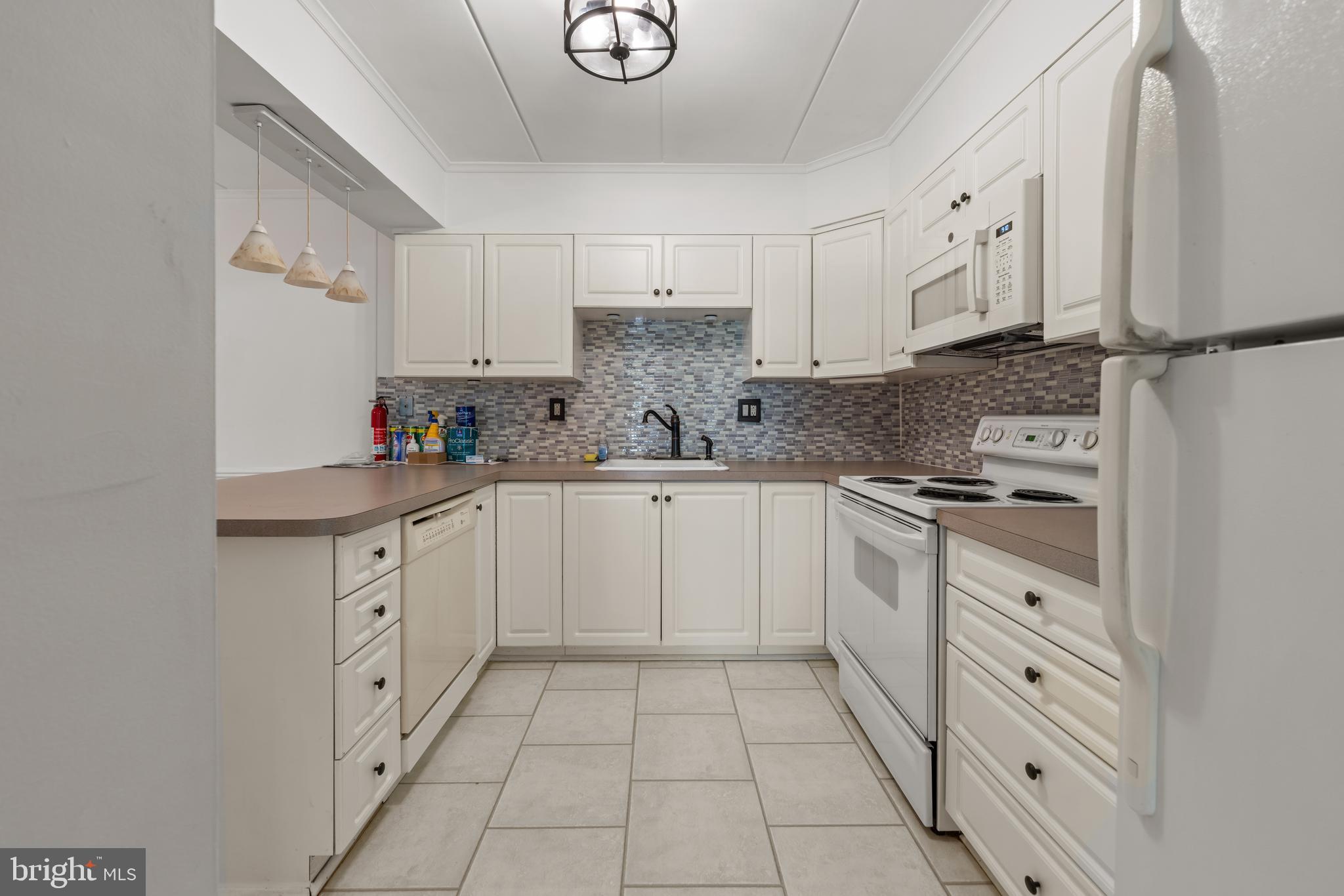 SUMMIT RIDGE - Residential