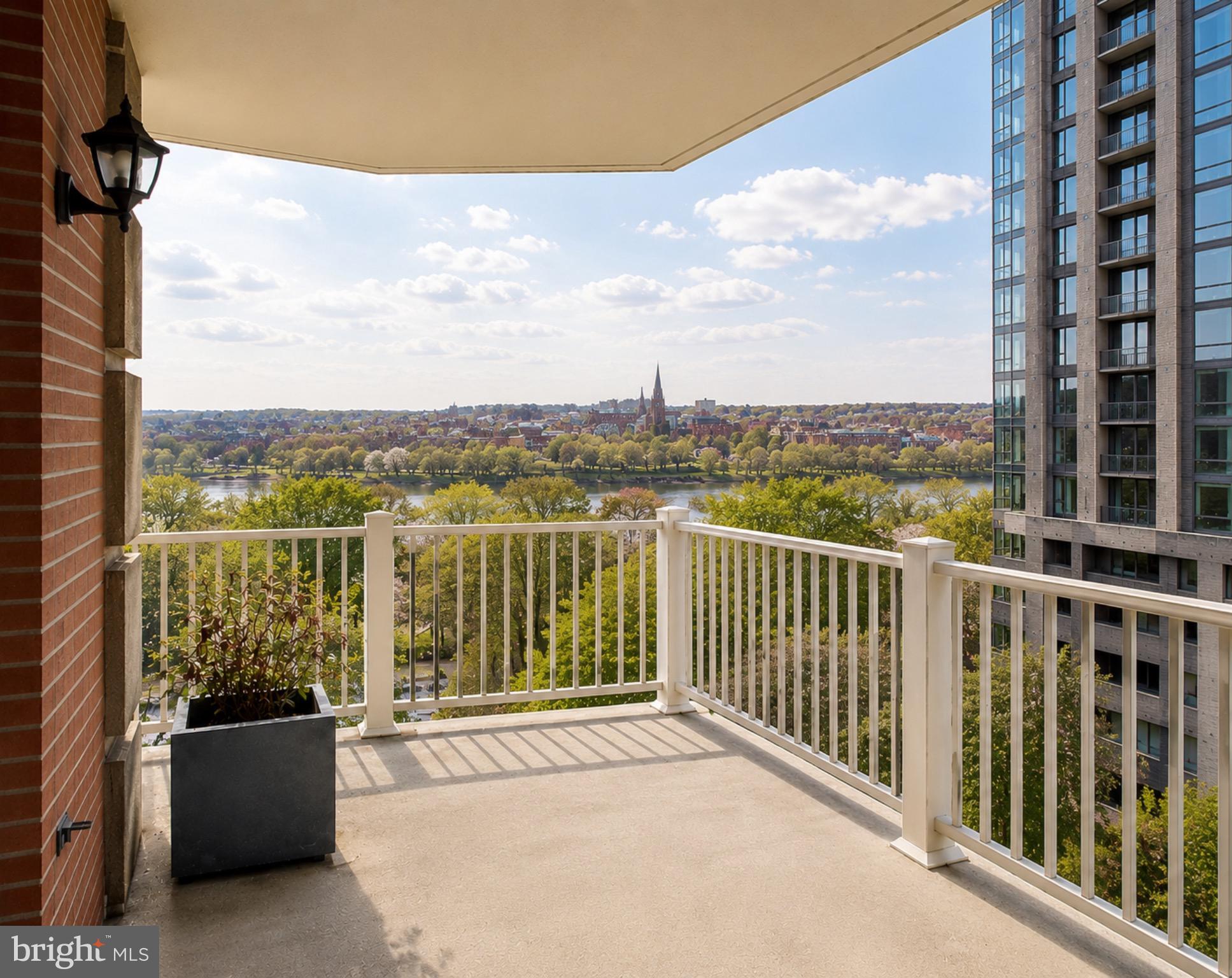 DAKOTA - Residential