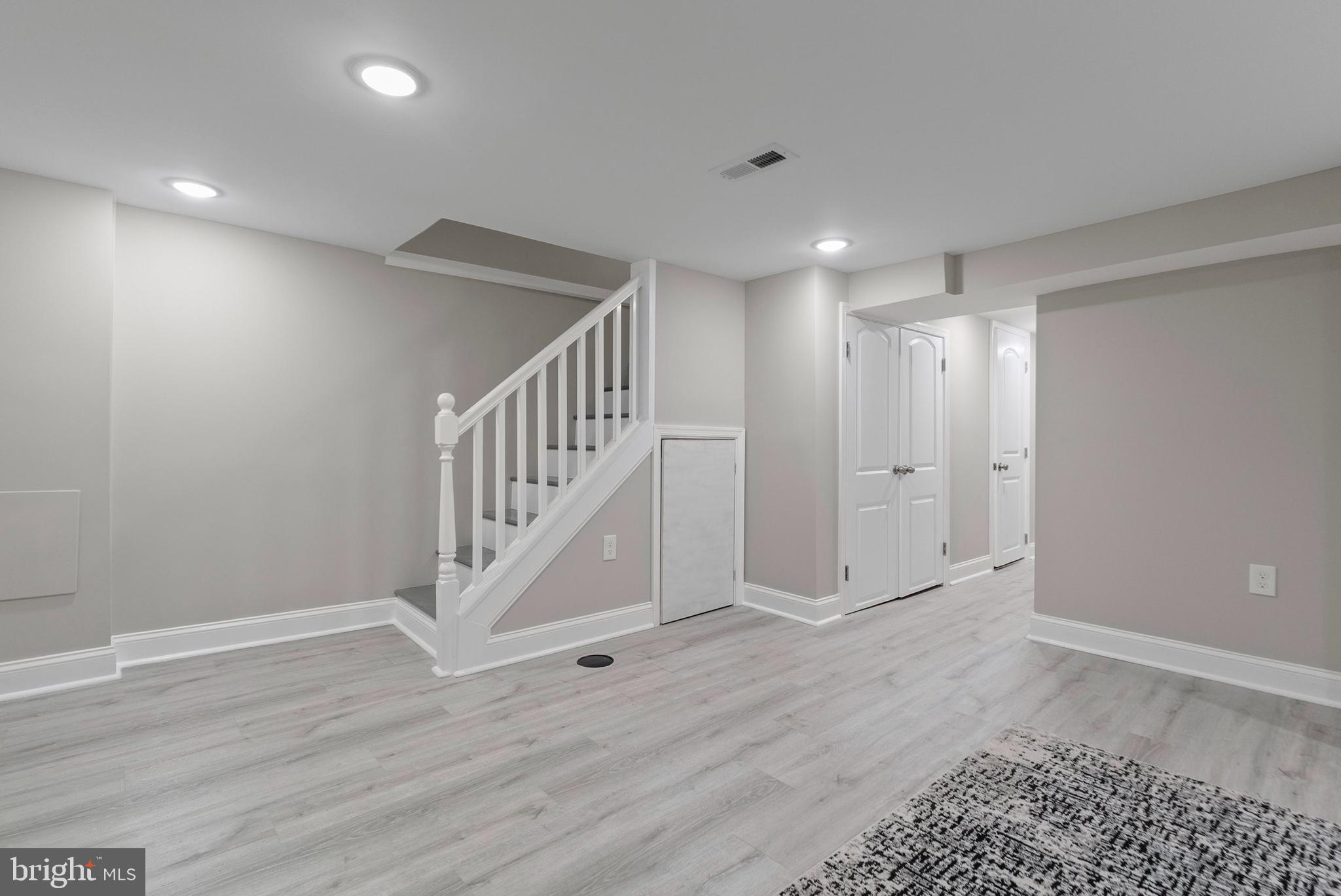 NORTHWOOD - Residential