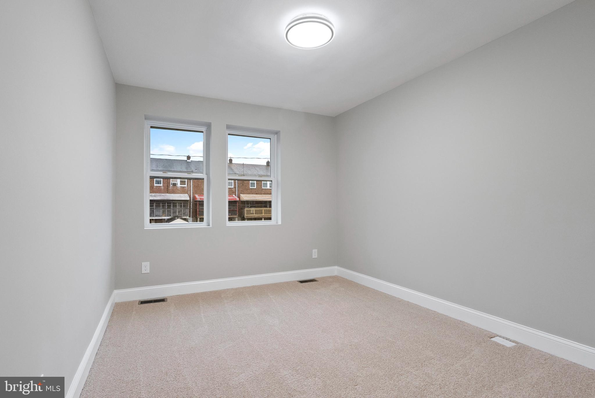 NORTHWOOD - Residential