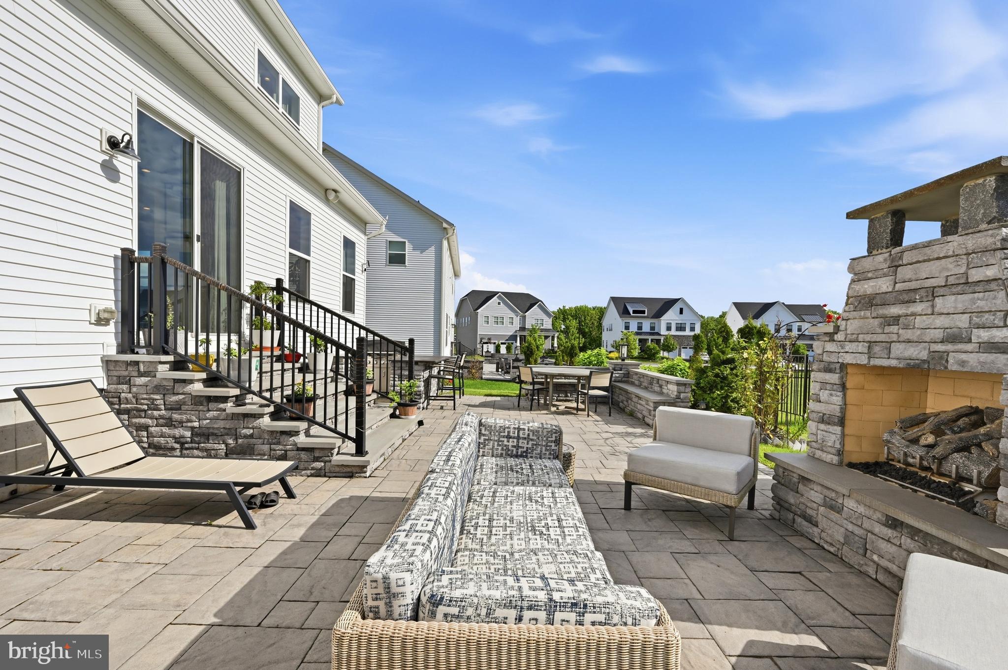 CHESTER SPRINGS CROSSING - Residential