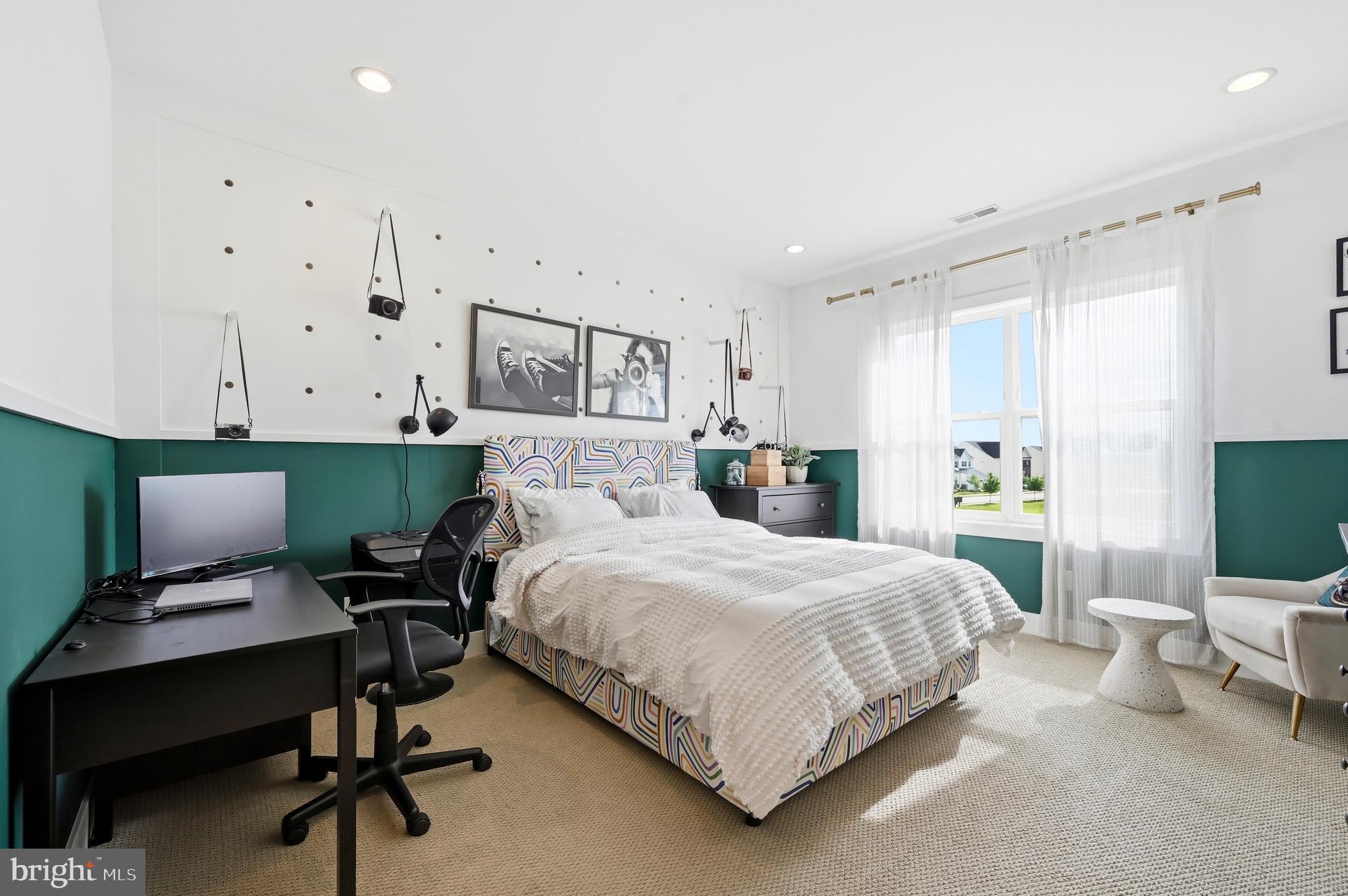 CHESTER SPRINGS CROSSING - Residential