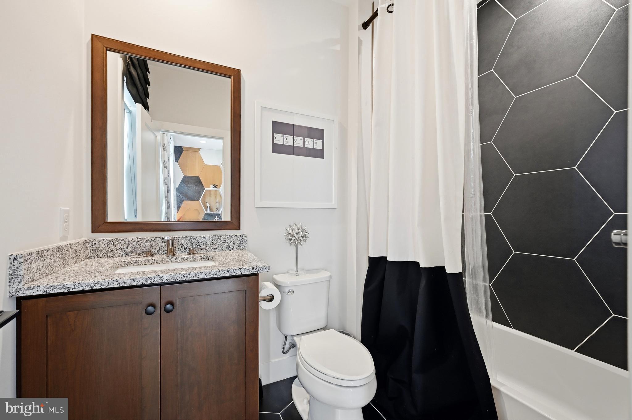 CHESTER SPRINGS CROSSING - Residential