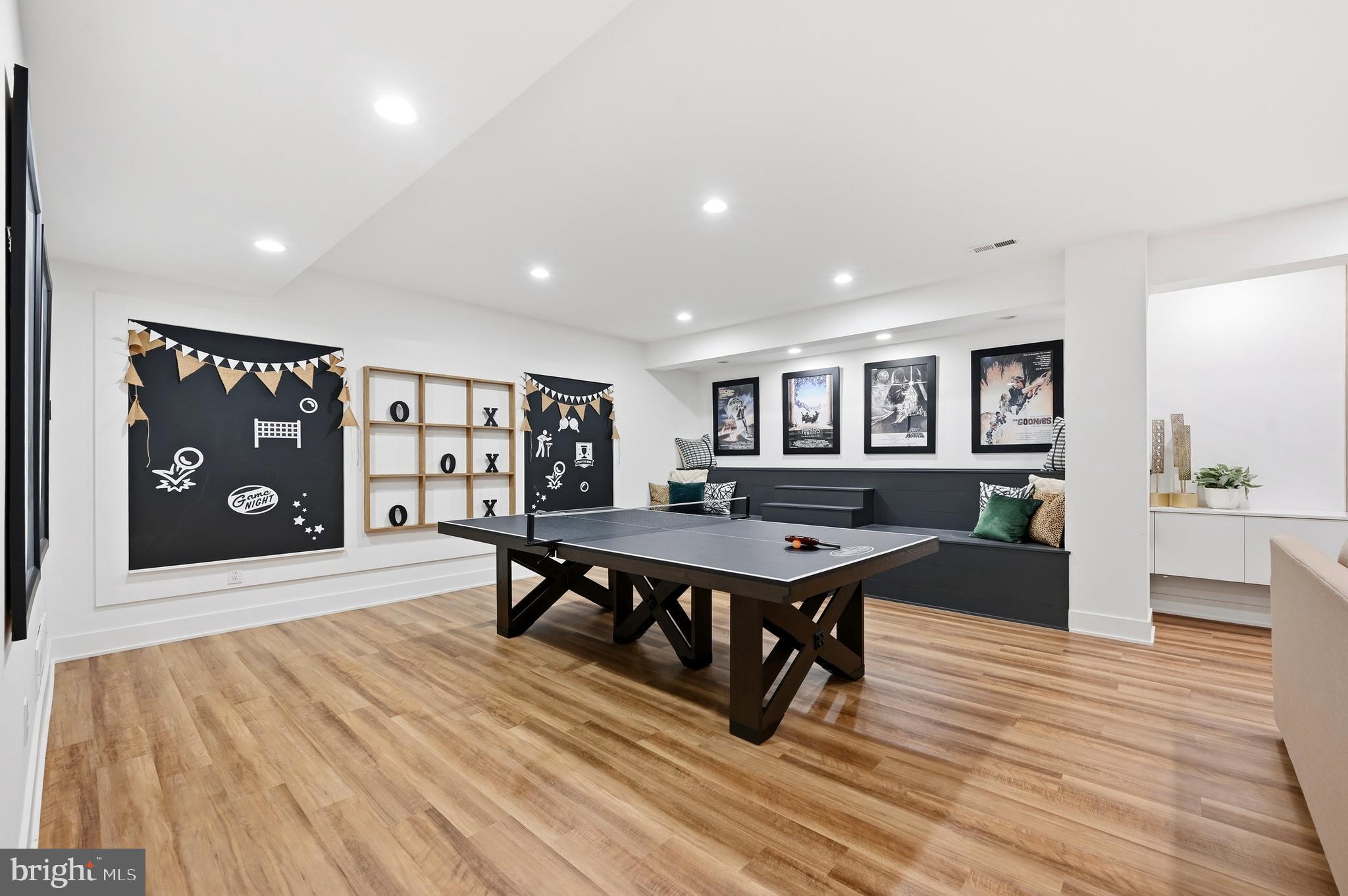 CHESTER SPRINGS CROSSING - Residential