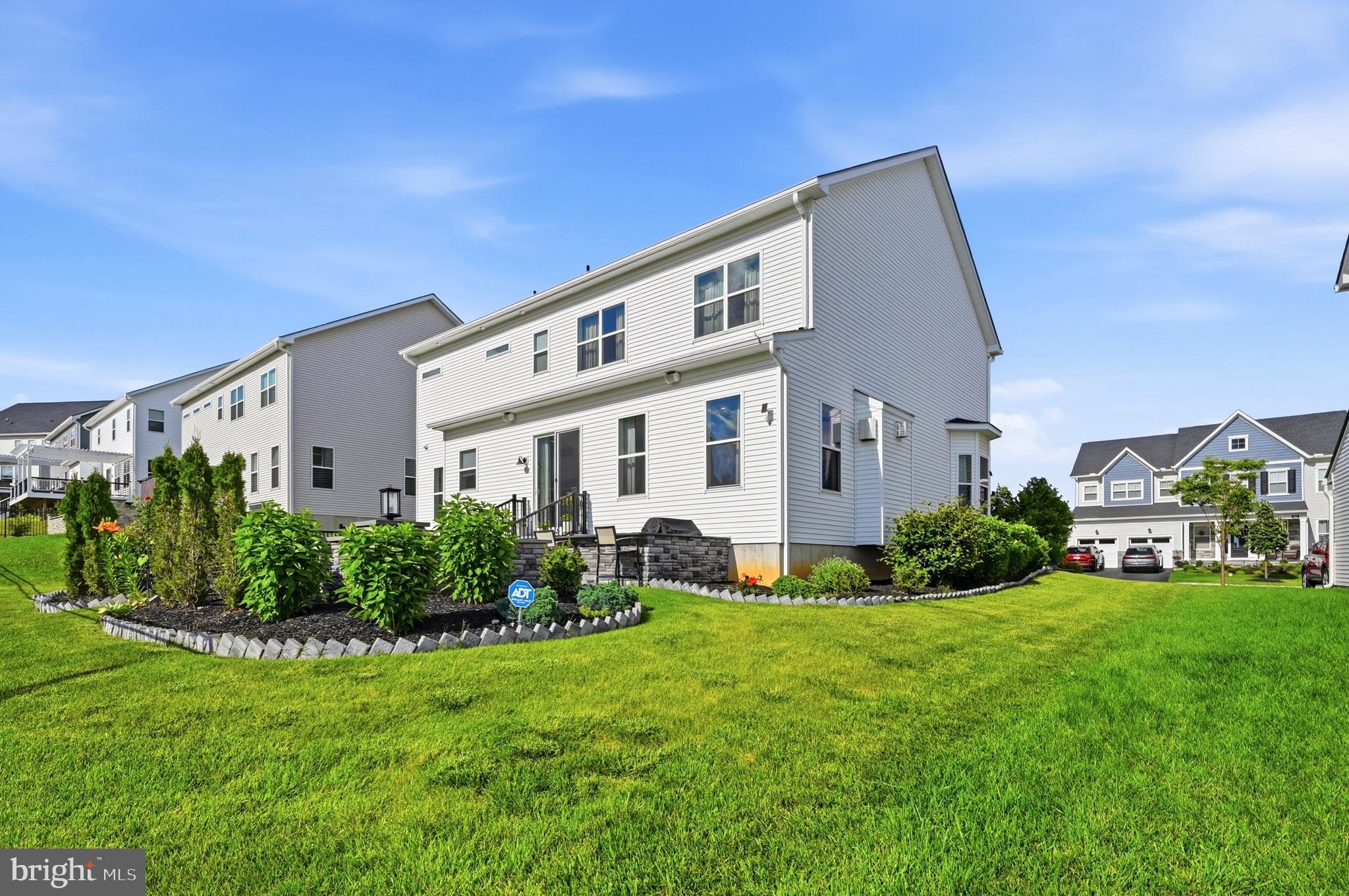 CHESTER SPRINGS CROSSING - Residential
