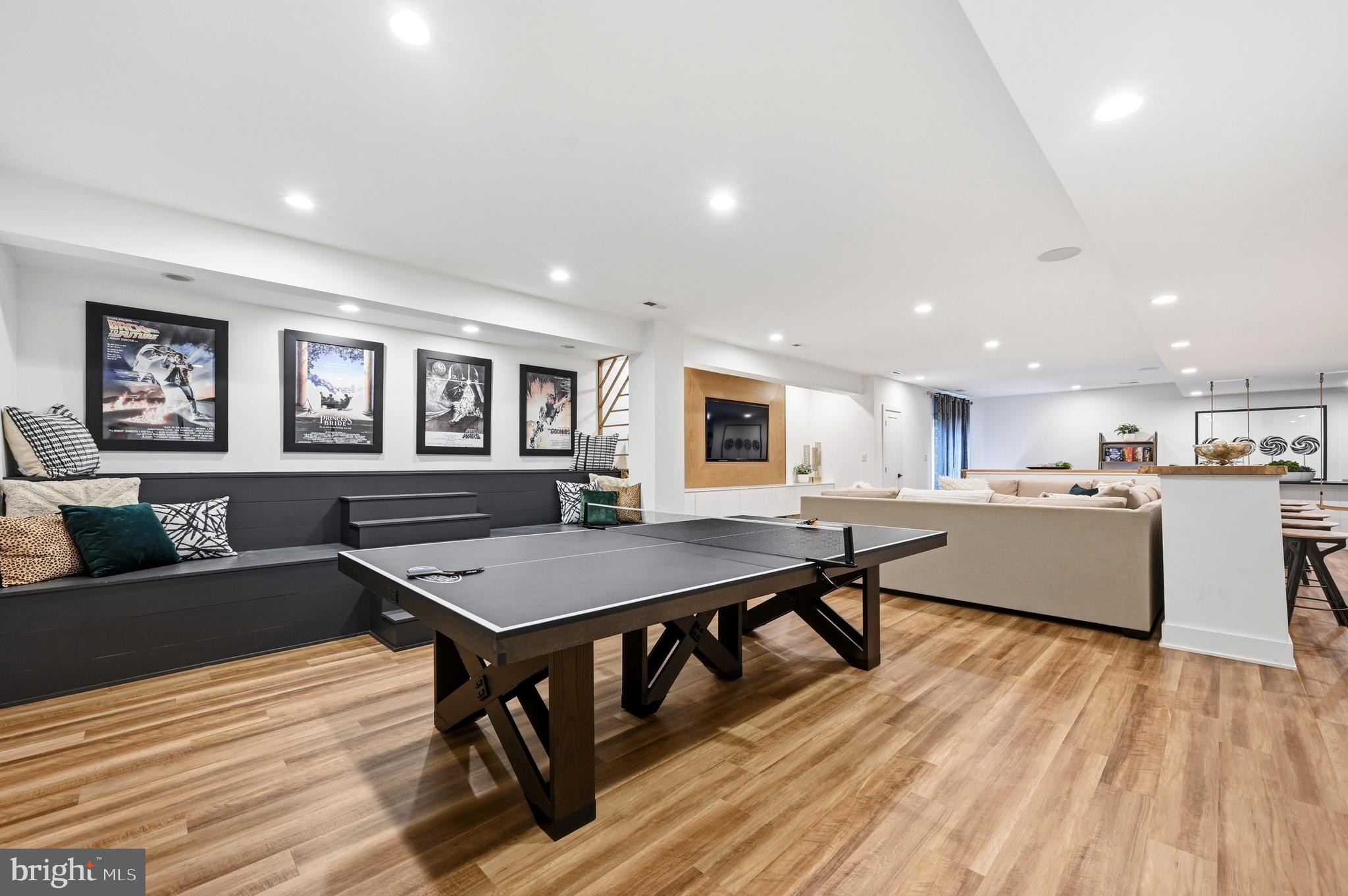 CHESTER SPRINGS CROSSING - Residential