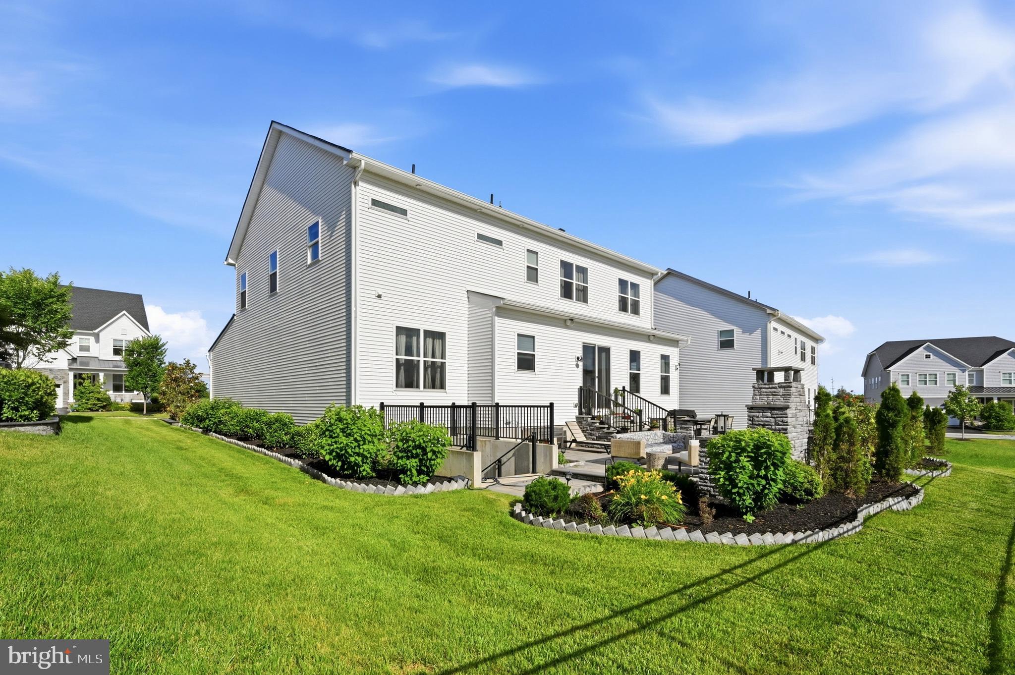 CHESTER SPRINGS CROSSING - Residential