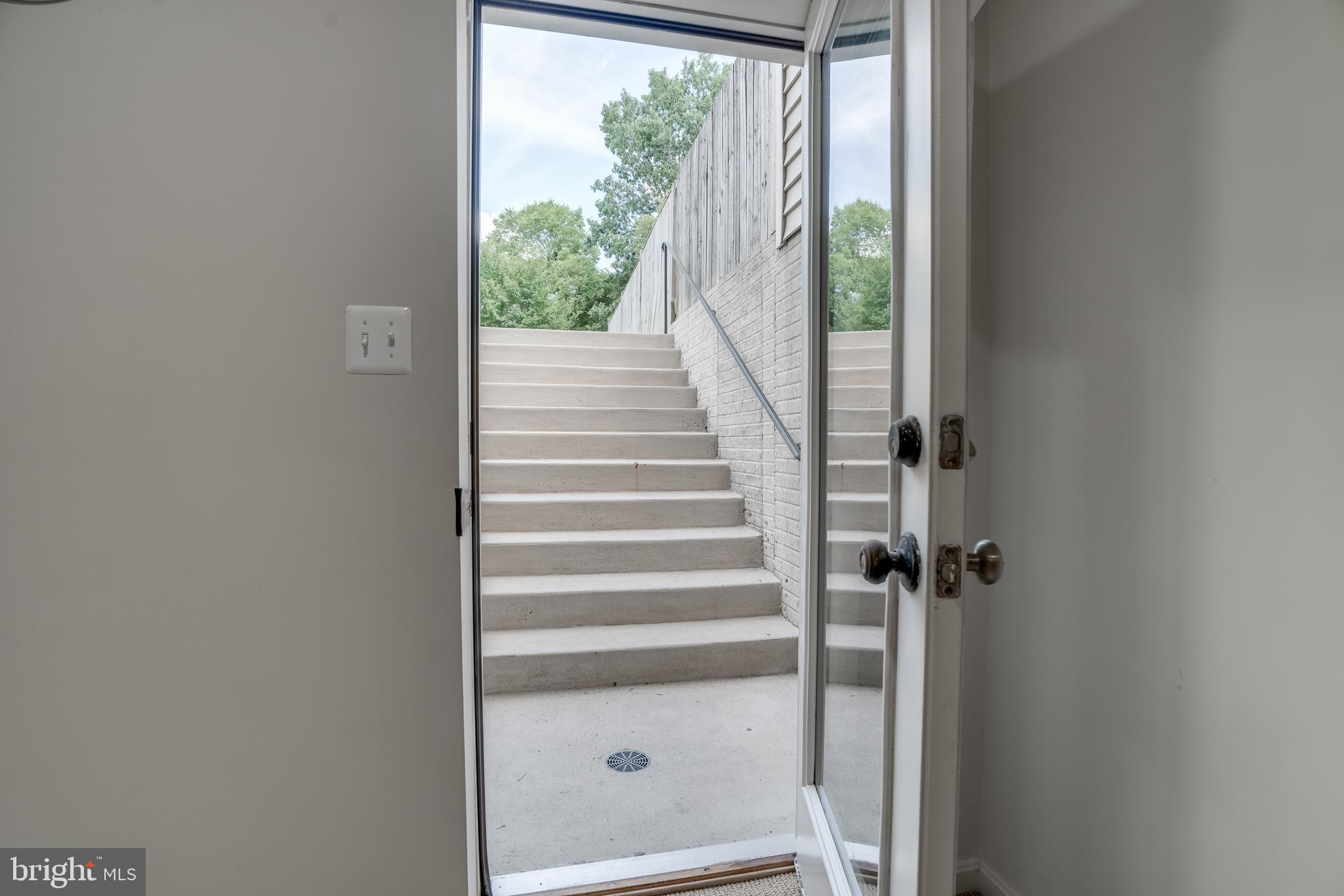 PEMBROOKE/VICTORY LAKES - Residential
