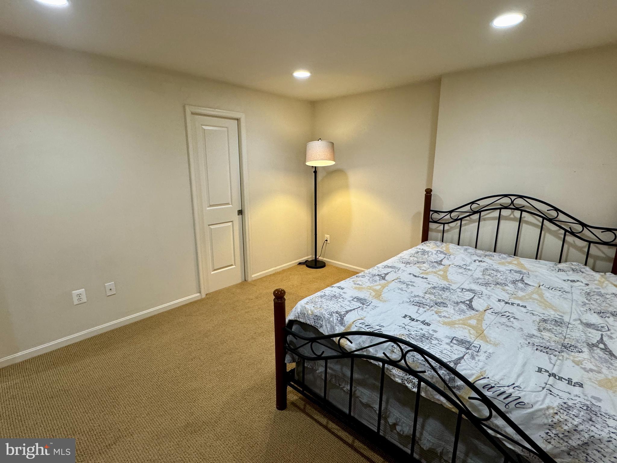 PEMBROOKE/VICTORY LAKES - Residential