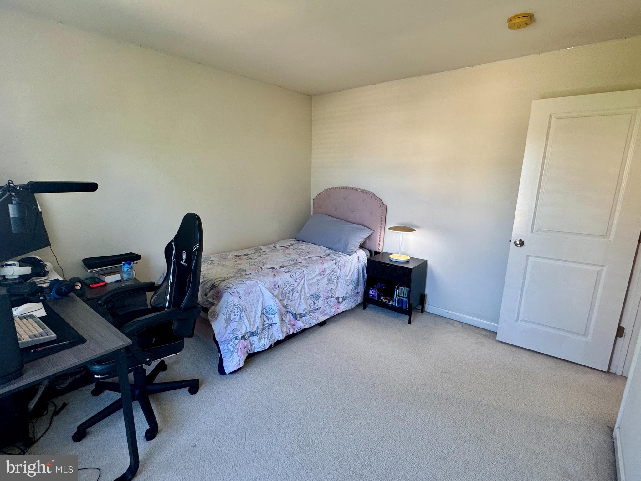 PEMBROOKE/VICTORY LAKES - Residential