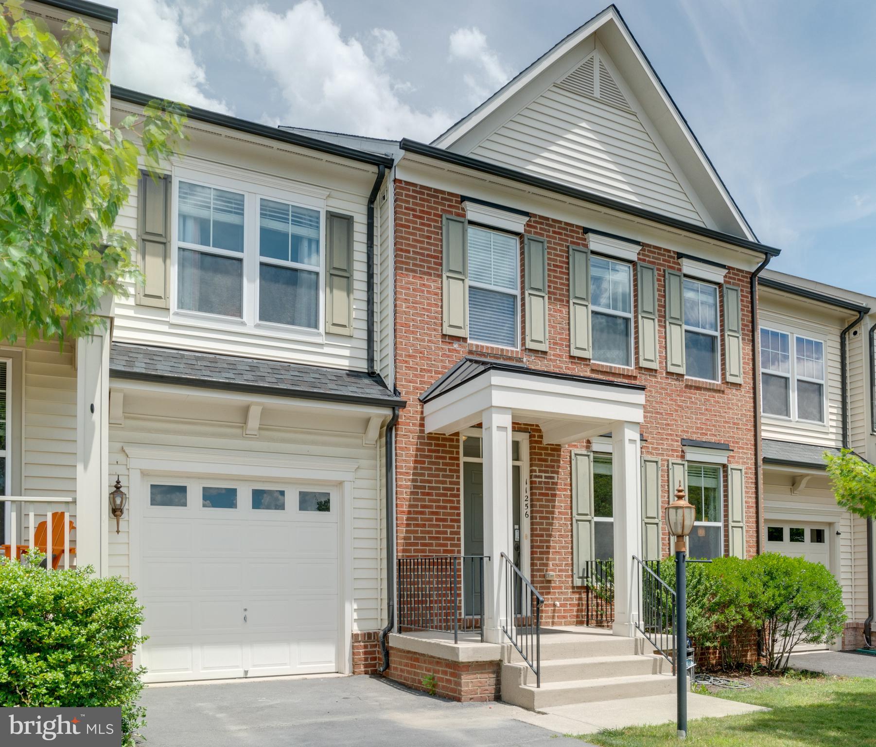PEMBROOKE/VICTORY LAKES - Residential