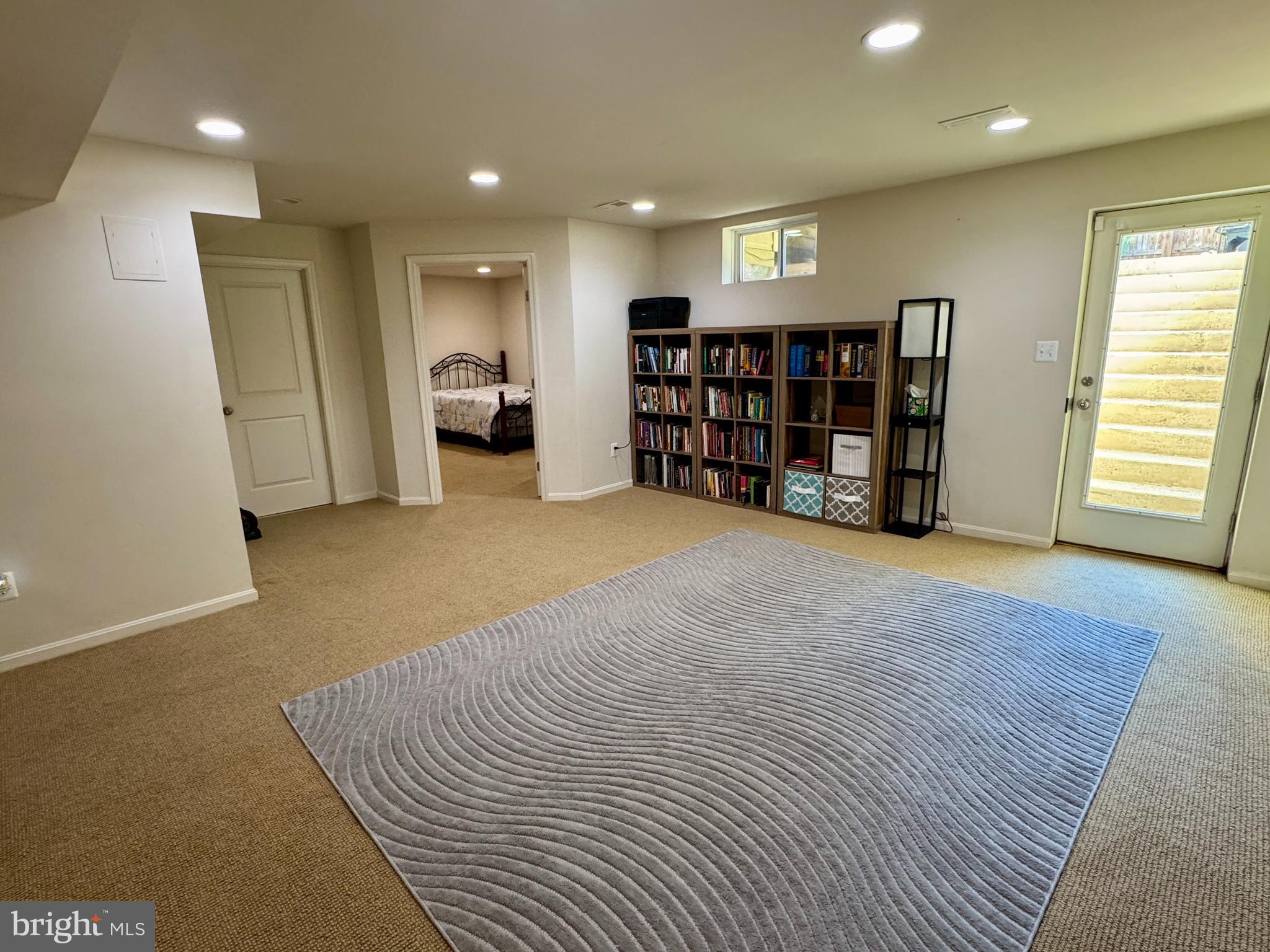 PEMBROOKE/VICTORY LAKES - Residential