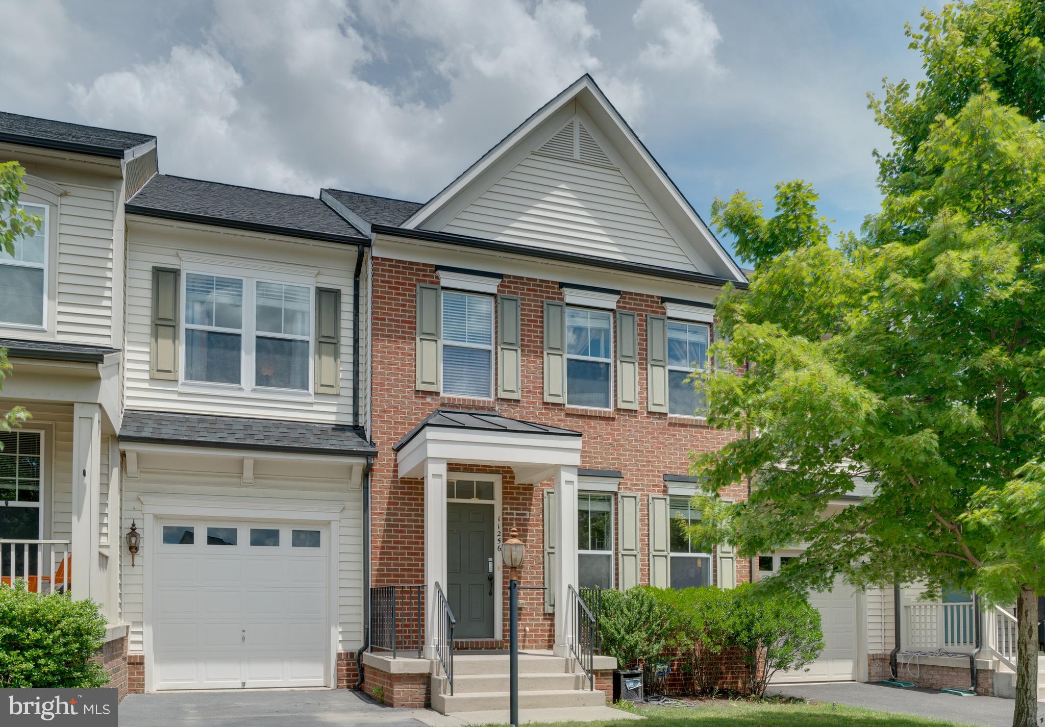 PEMBROOKE/VICTORY LAKES - Residential