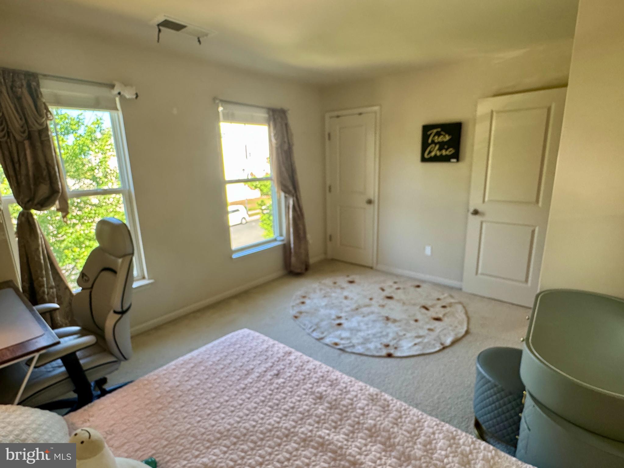 PEMBROOKE/VICTORY LAKES - Residential