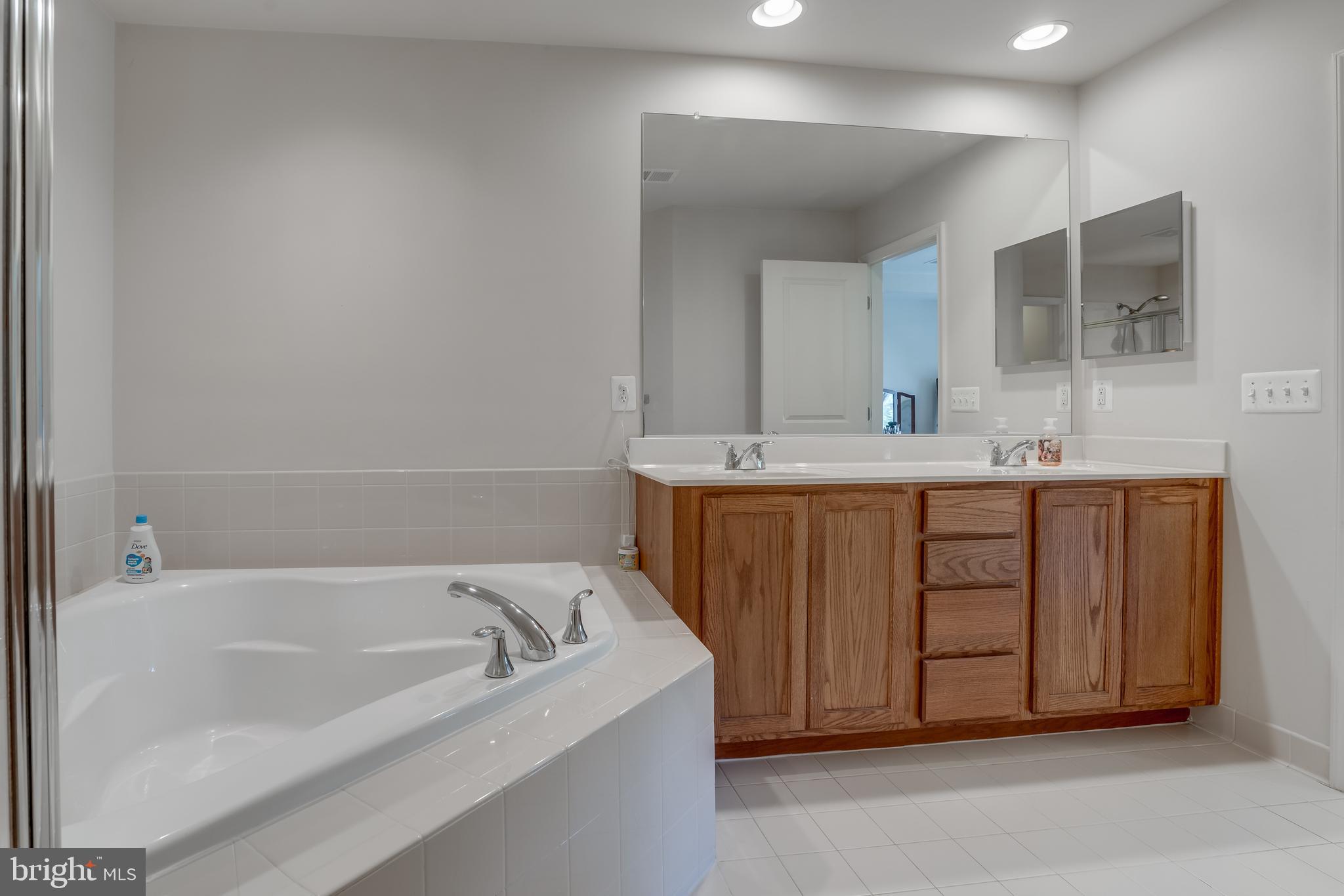 PEMBROOKE/VICTORY LAKES - Residential
