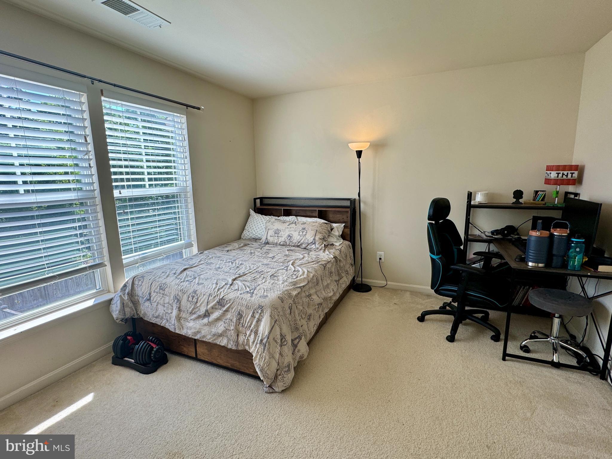 PEMBROOKE/VICTORY LAKES - Residential