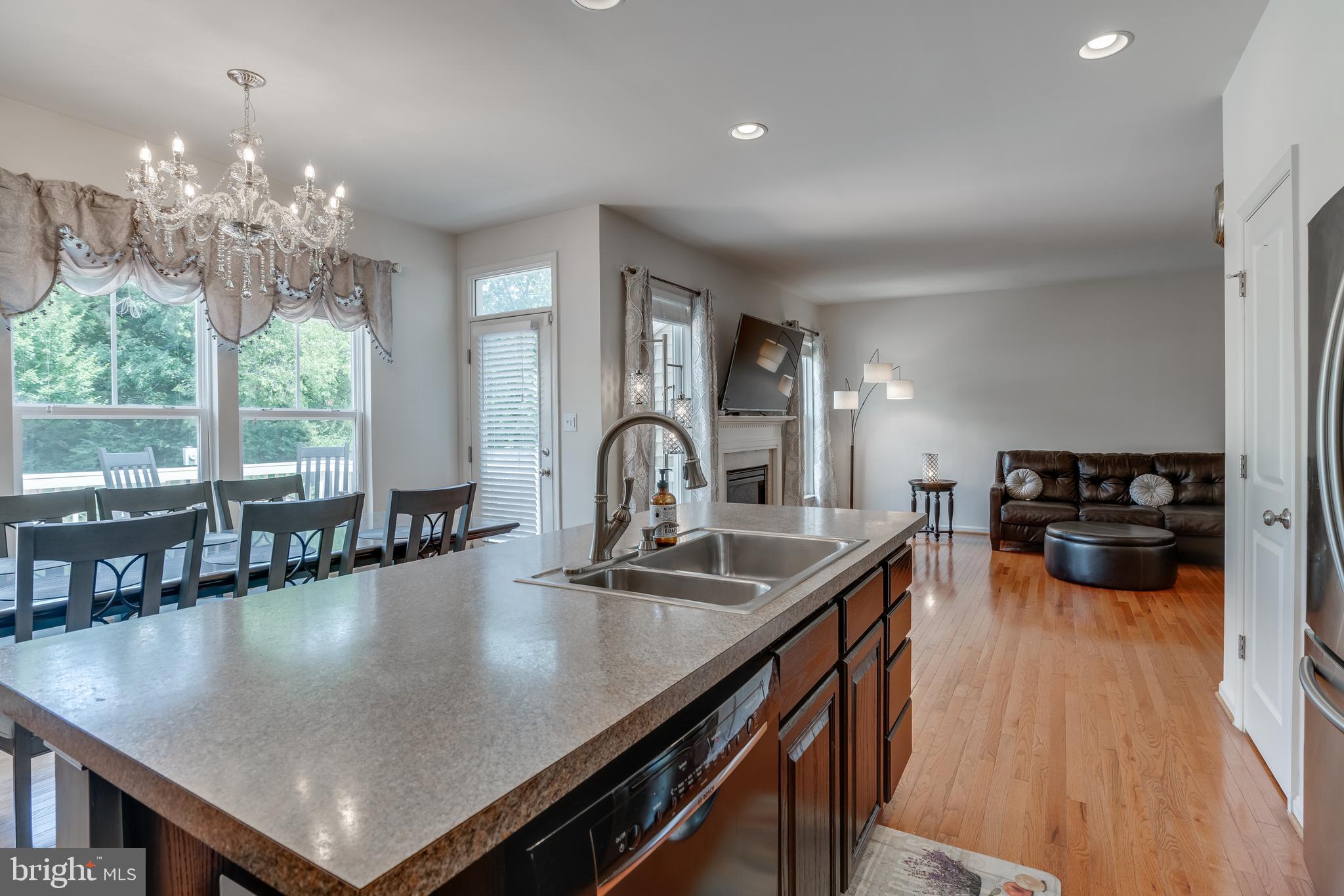 PEMBROOKE/VICTORY LAKES - Residential