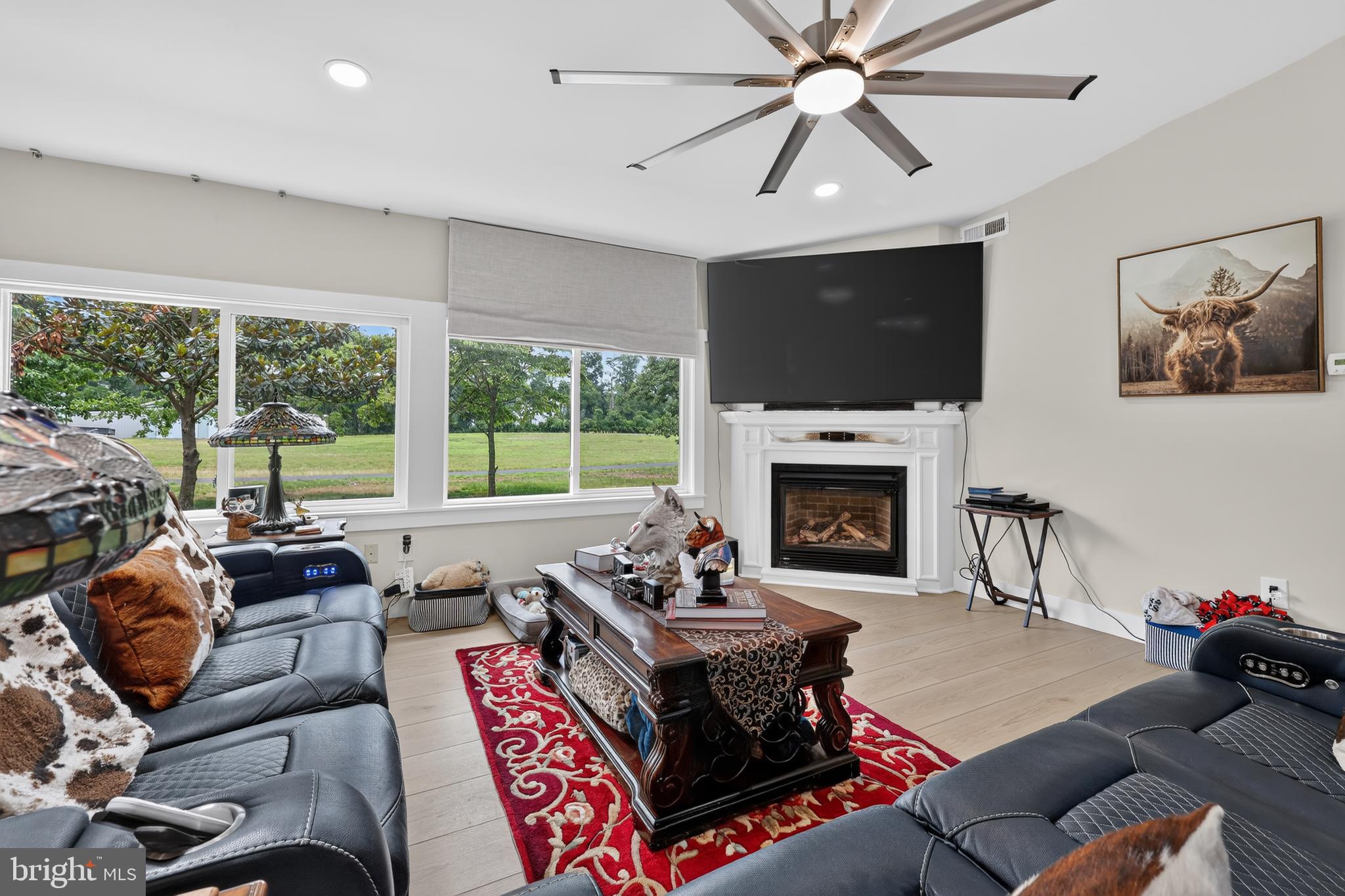RIVER BEND - Residential