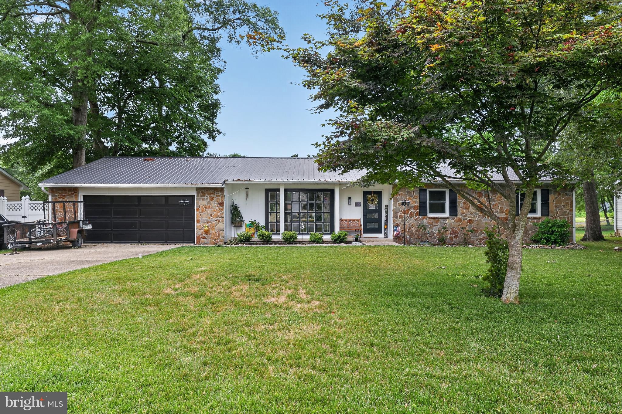 RIVER BEND - Residential