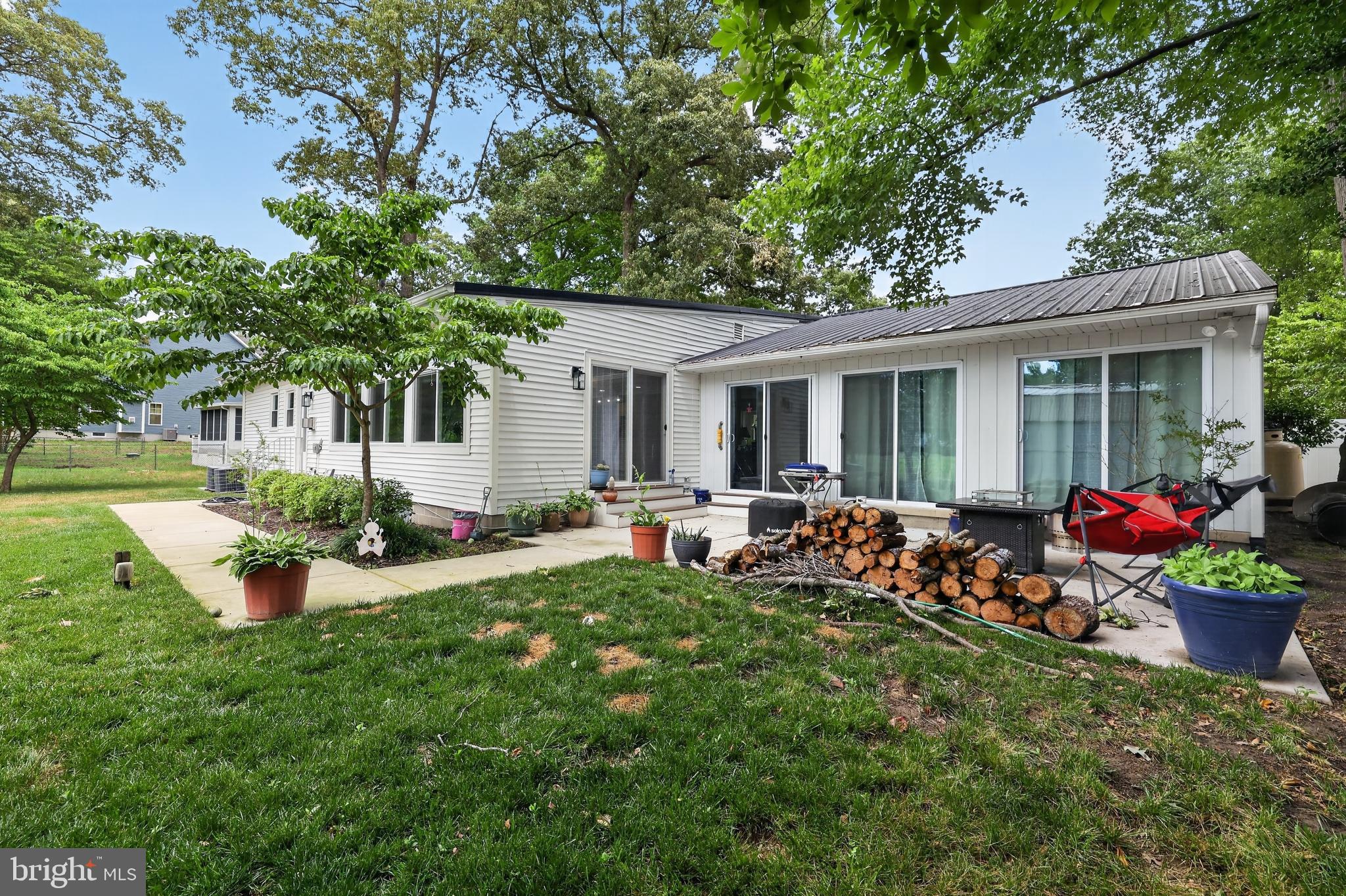 RIVER BEND - Residential