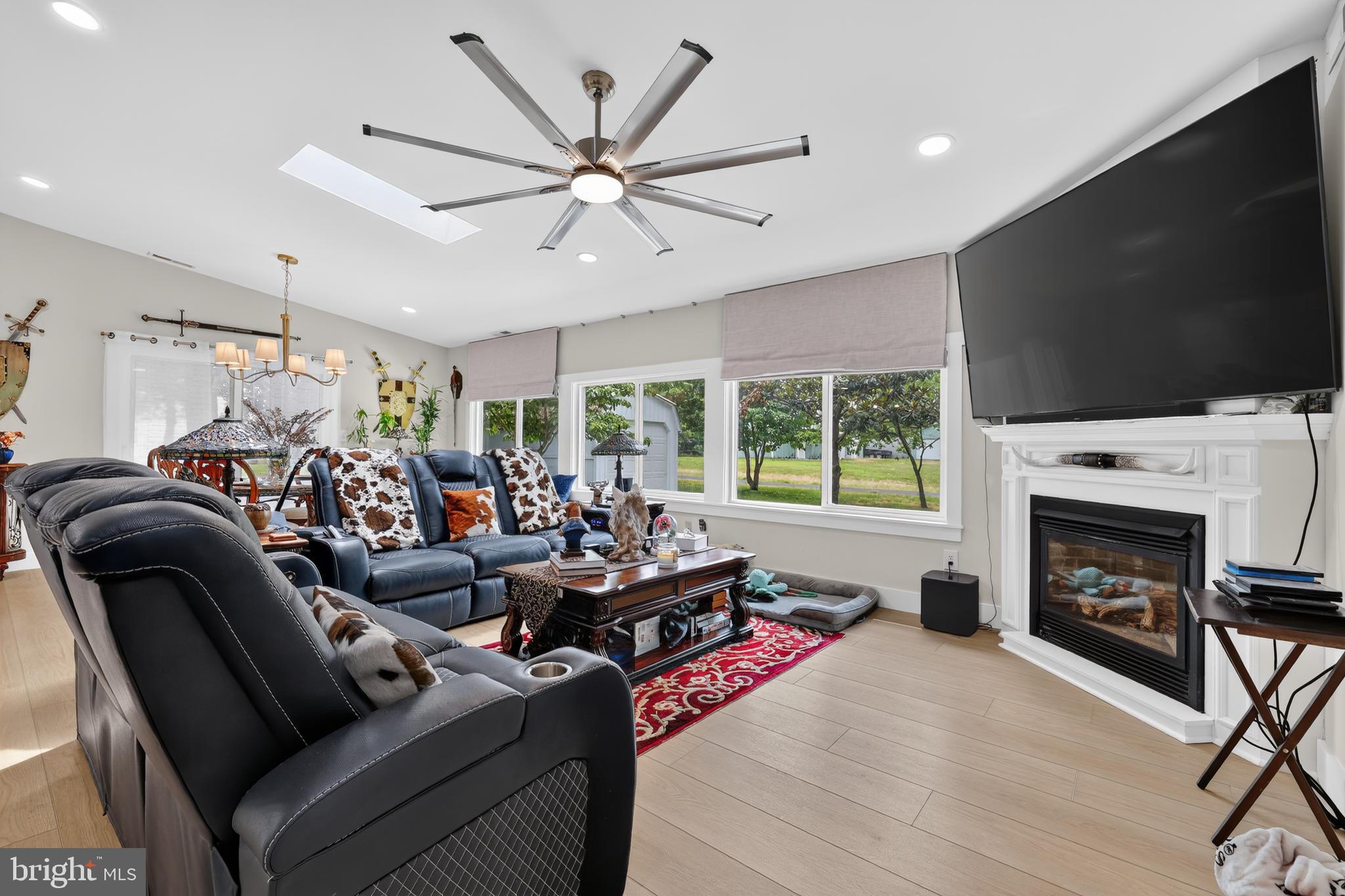 RIVER BEND - Residential