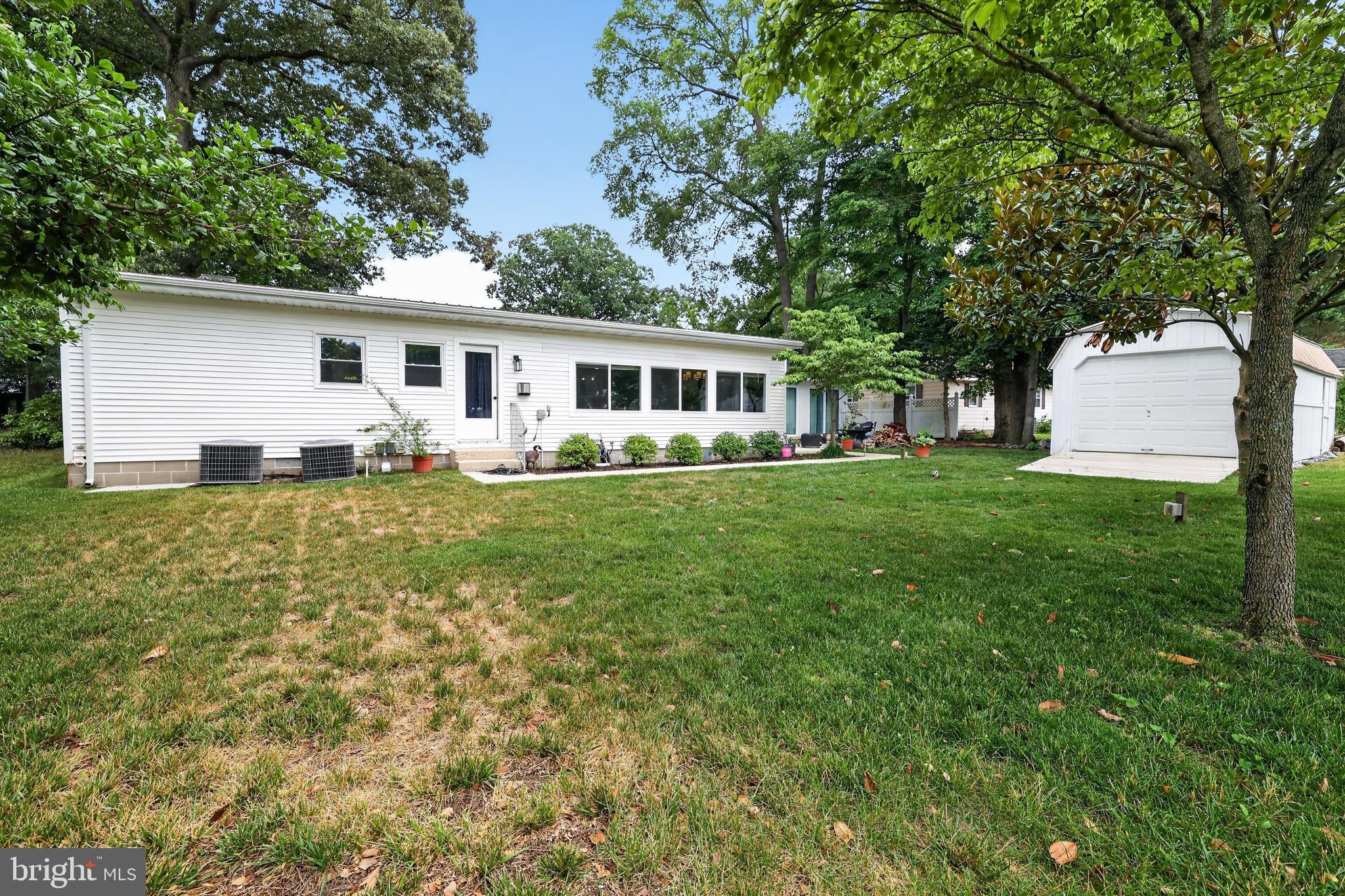 RIVER BEND - Residential