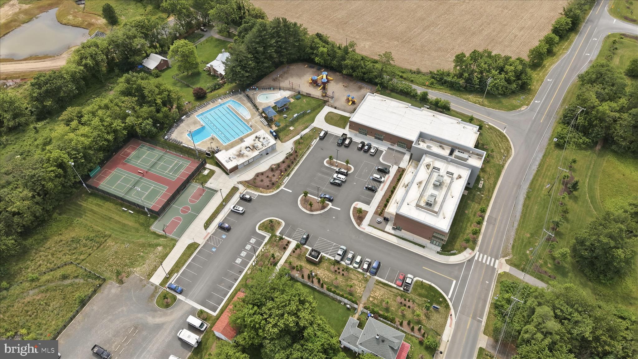 KINGSRIDGE ESTATES - Residential
