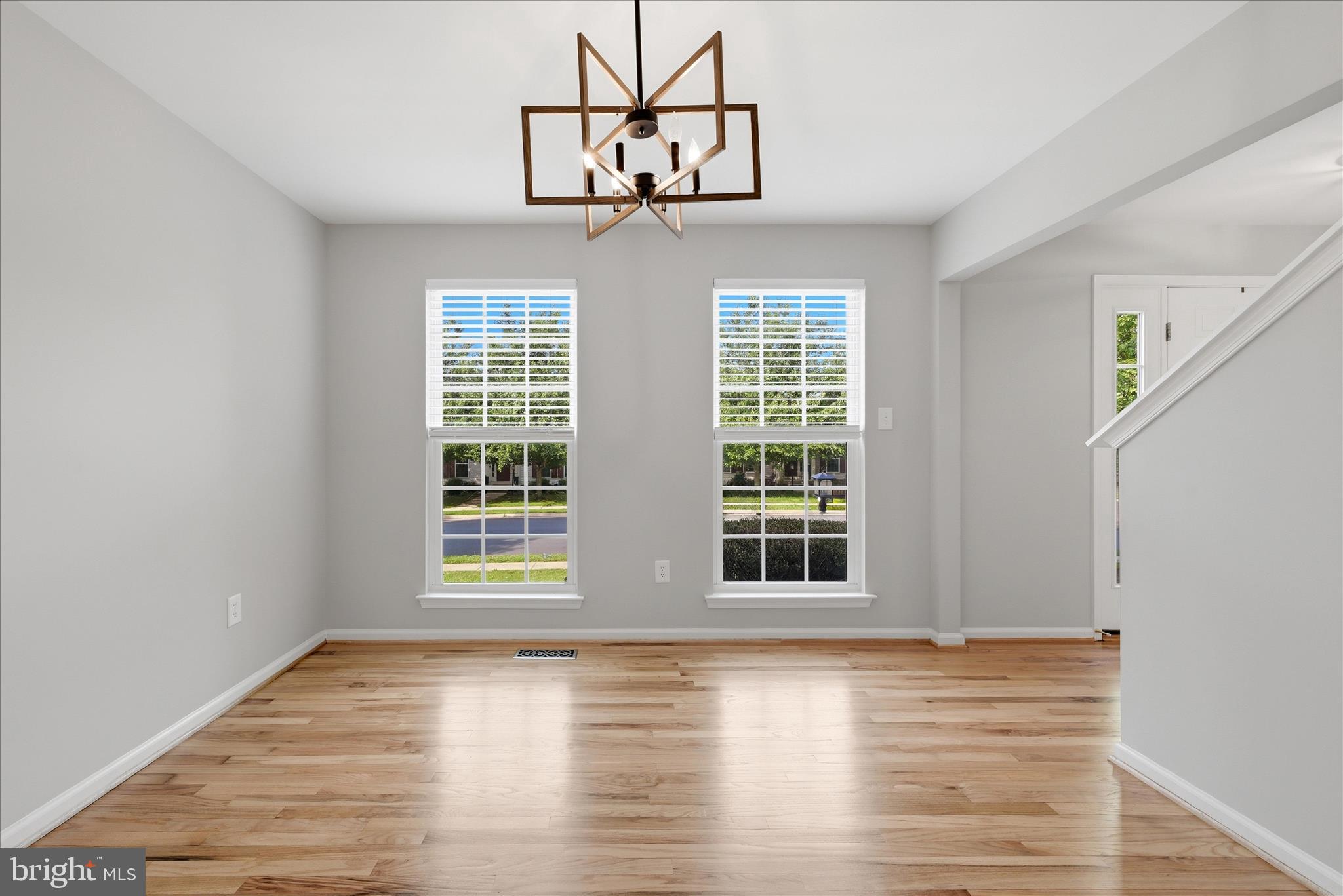 KINGSRIDGE ESTATES - Residential