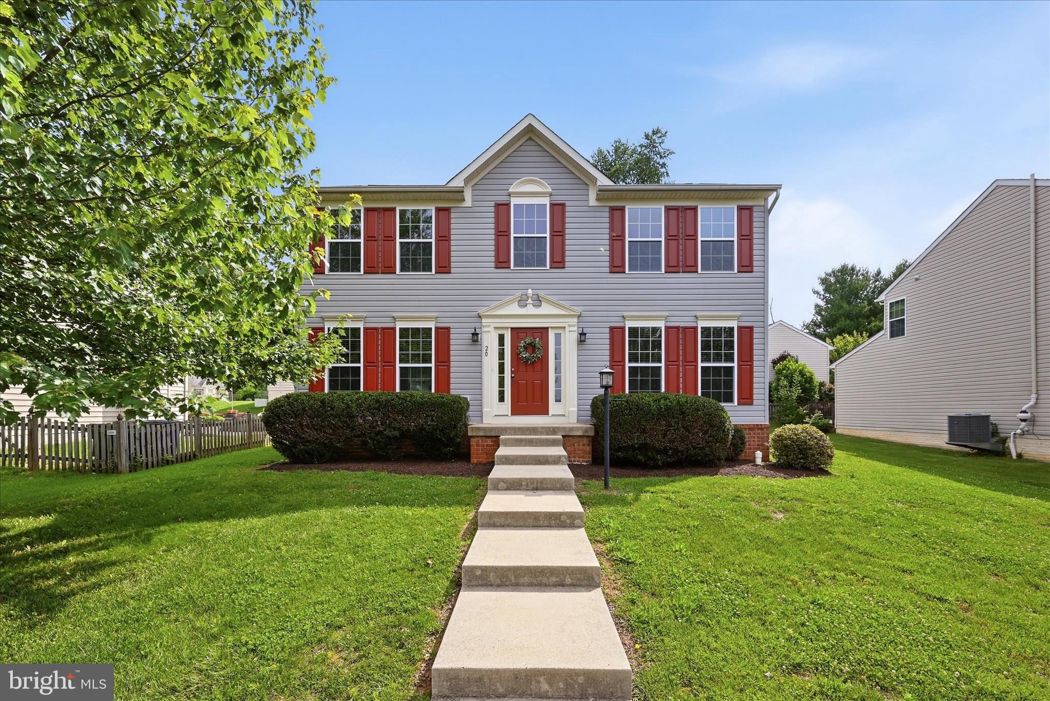 KINGSRIDGE ESTATES - Residential