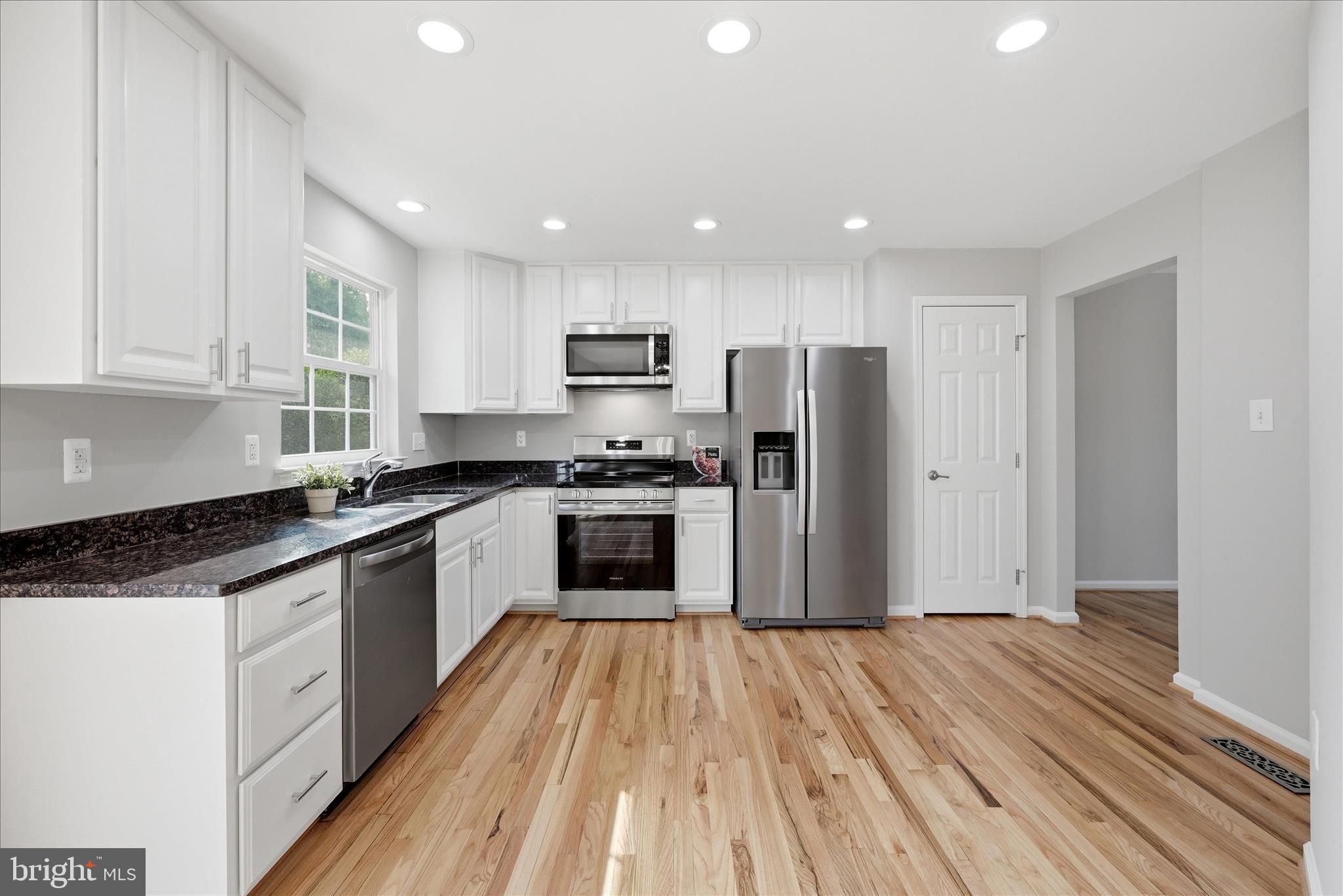 KINGSRIDGE ESTATES - Residential