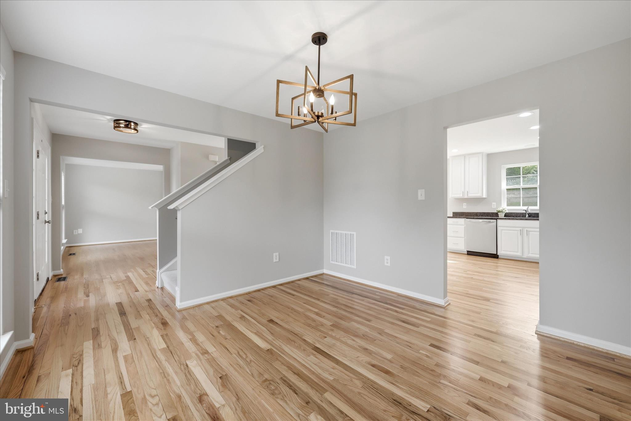 KINGSRIDGE ESTATES - Residential