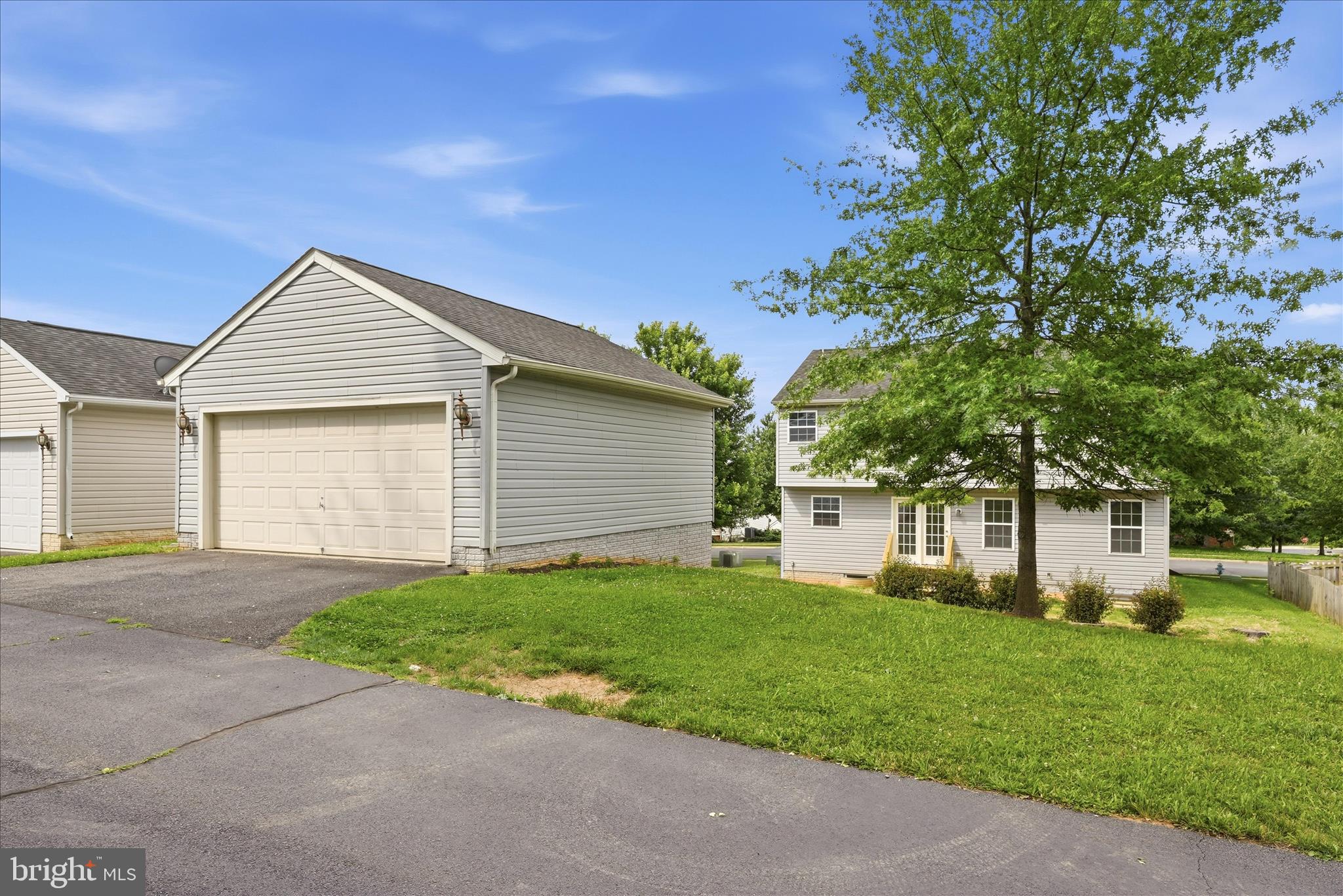 KINGSRIDGE ESTATES - Residential