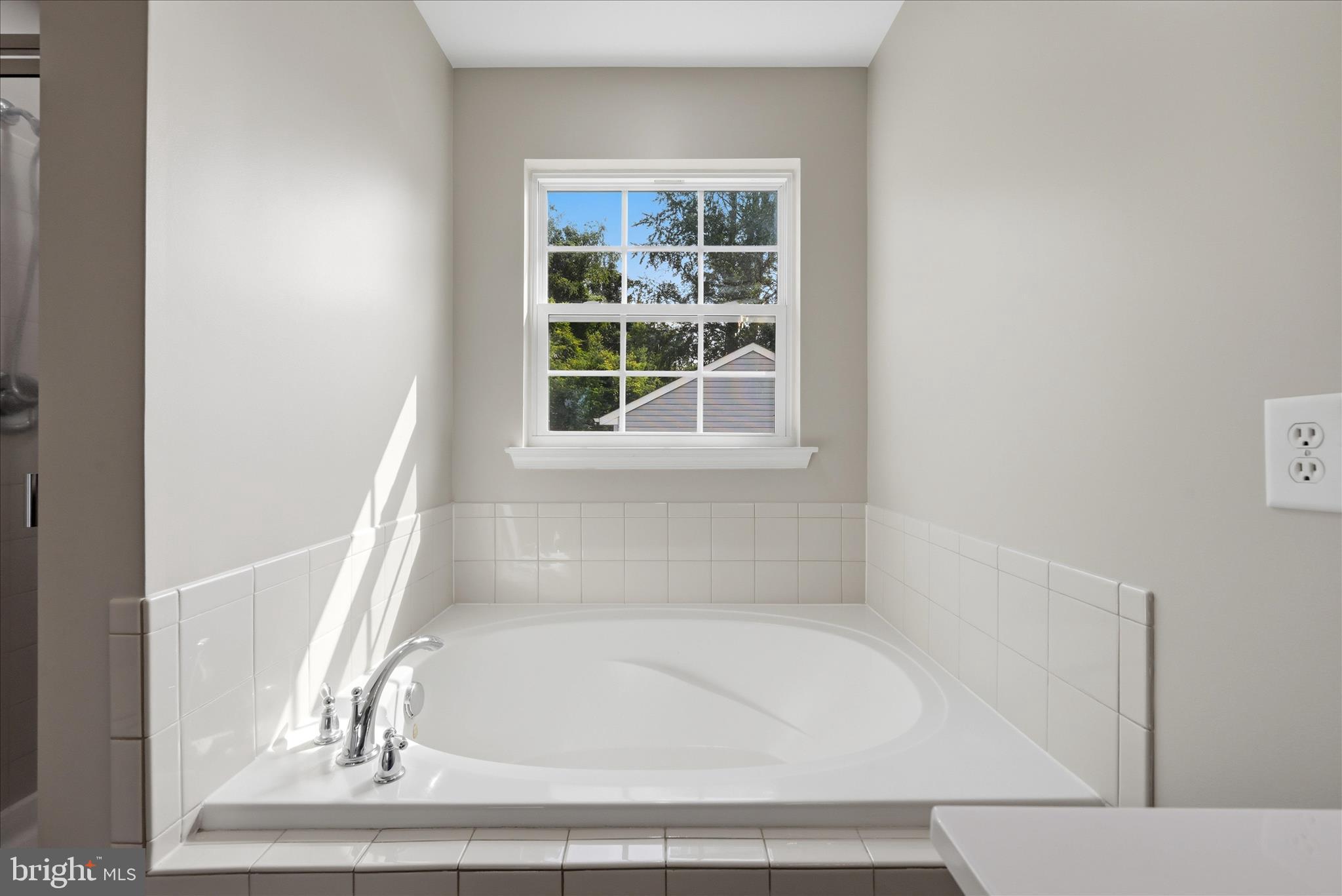 KINGSRIDGE ESTATES - Residential