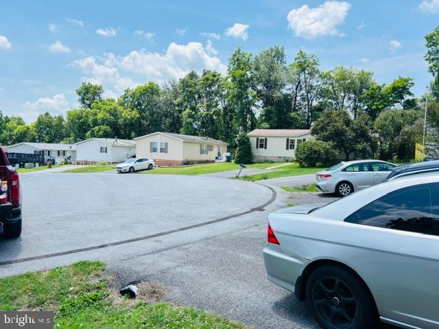 HIGHLAND MANOR - Residential