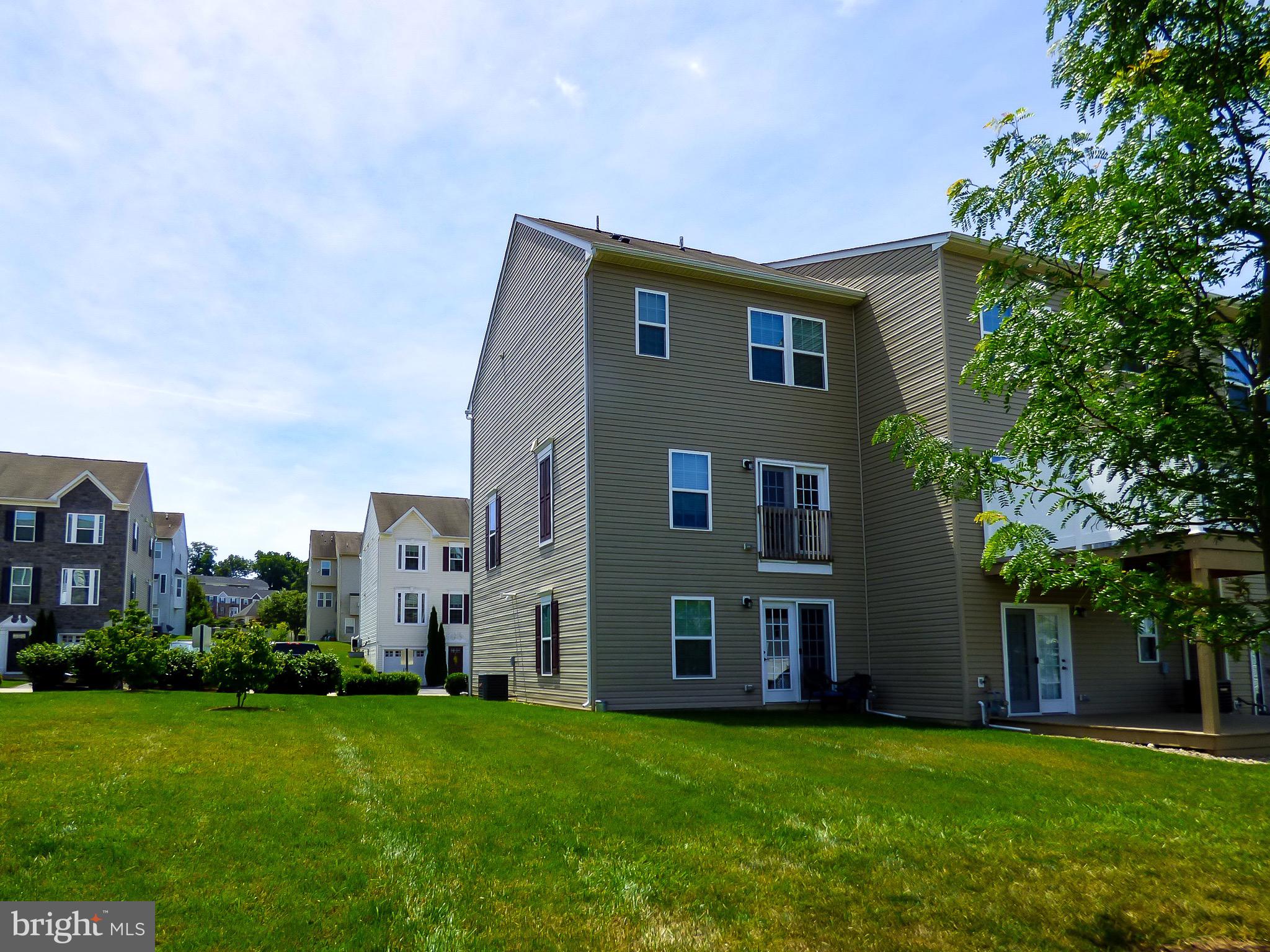 STONEGATE AT REGENTS GLEN - Residential