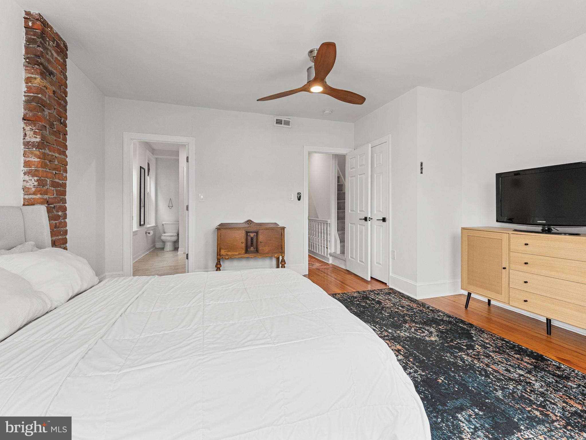 ROXBOROUGH - Residential