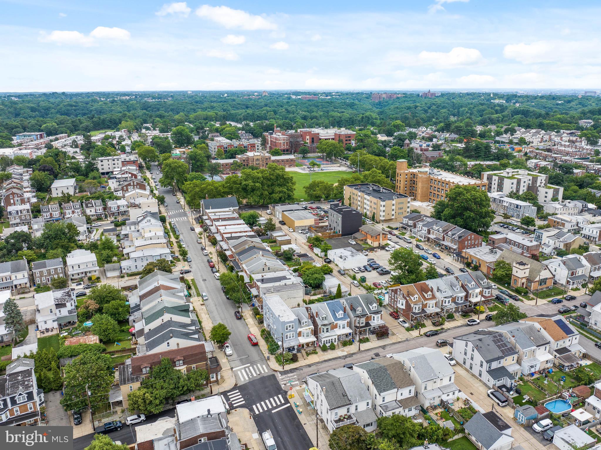 ROXBOROUGH - Residential
