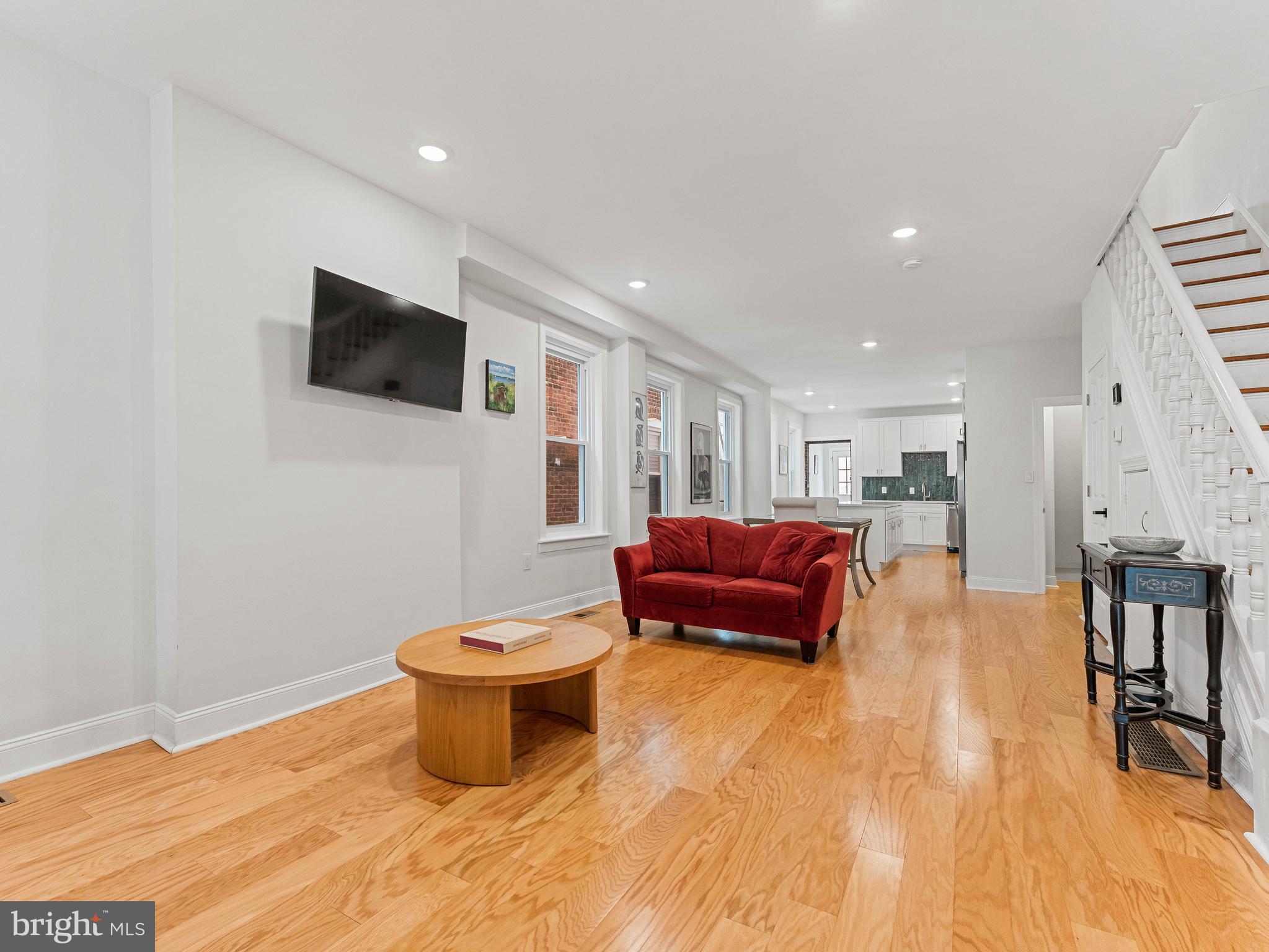 ROXBOROUGH - Residential