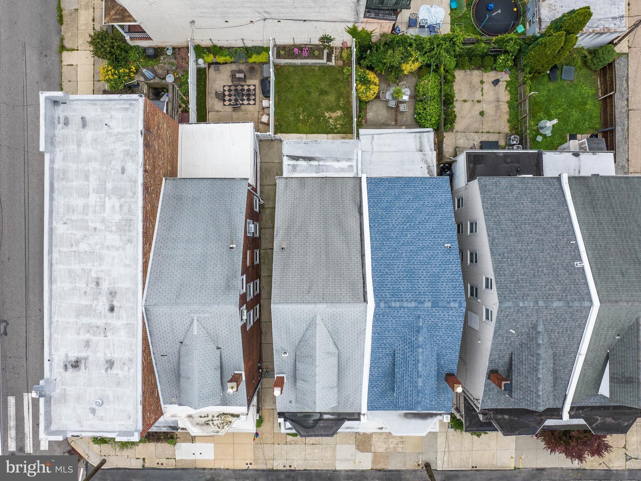 ROXBOROUGH - Residential