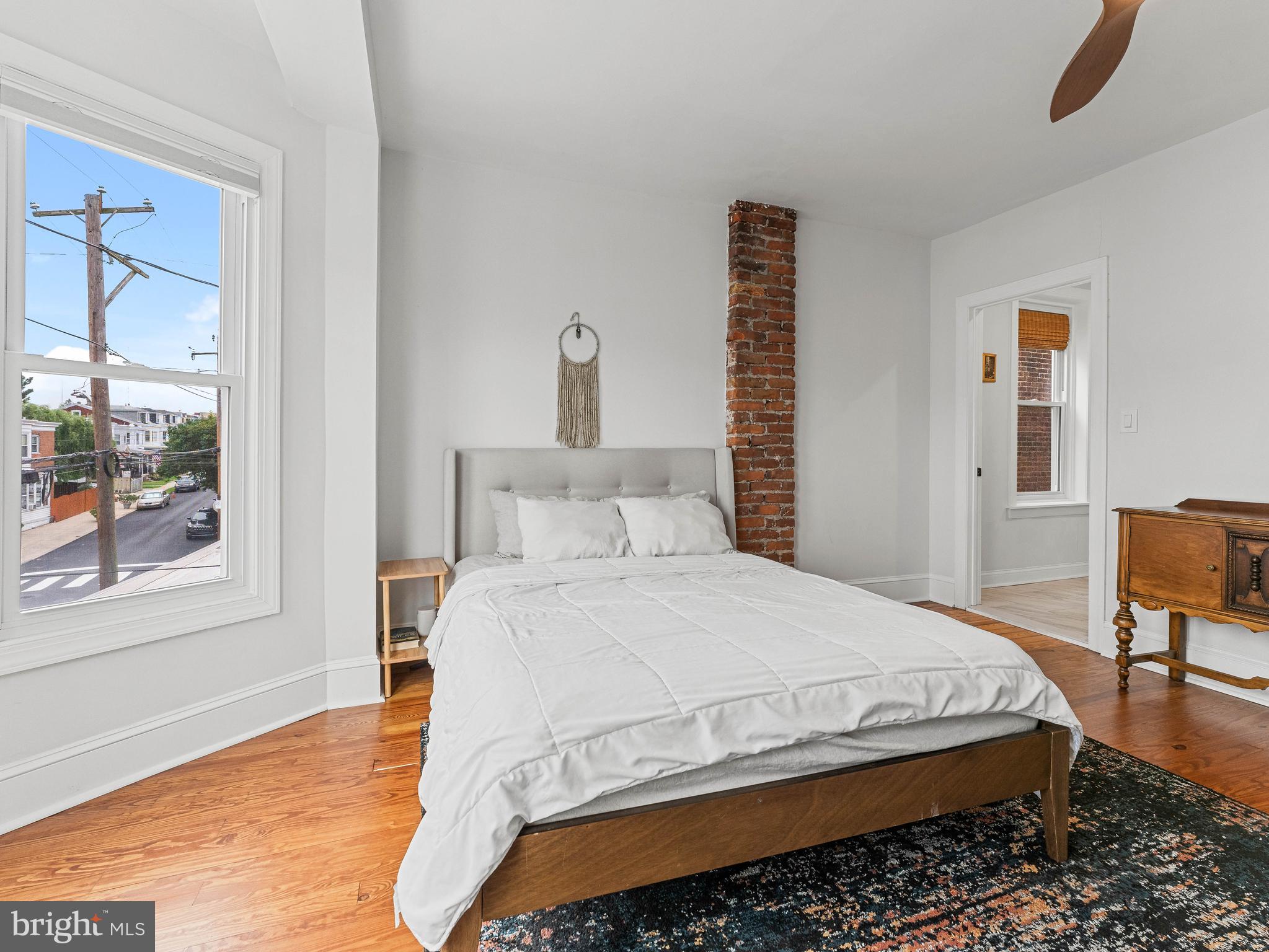 ROXBOROUGH - Residential
