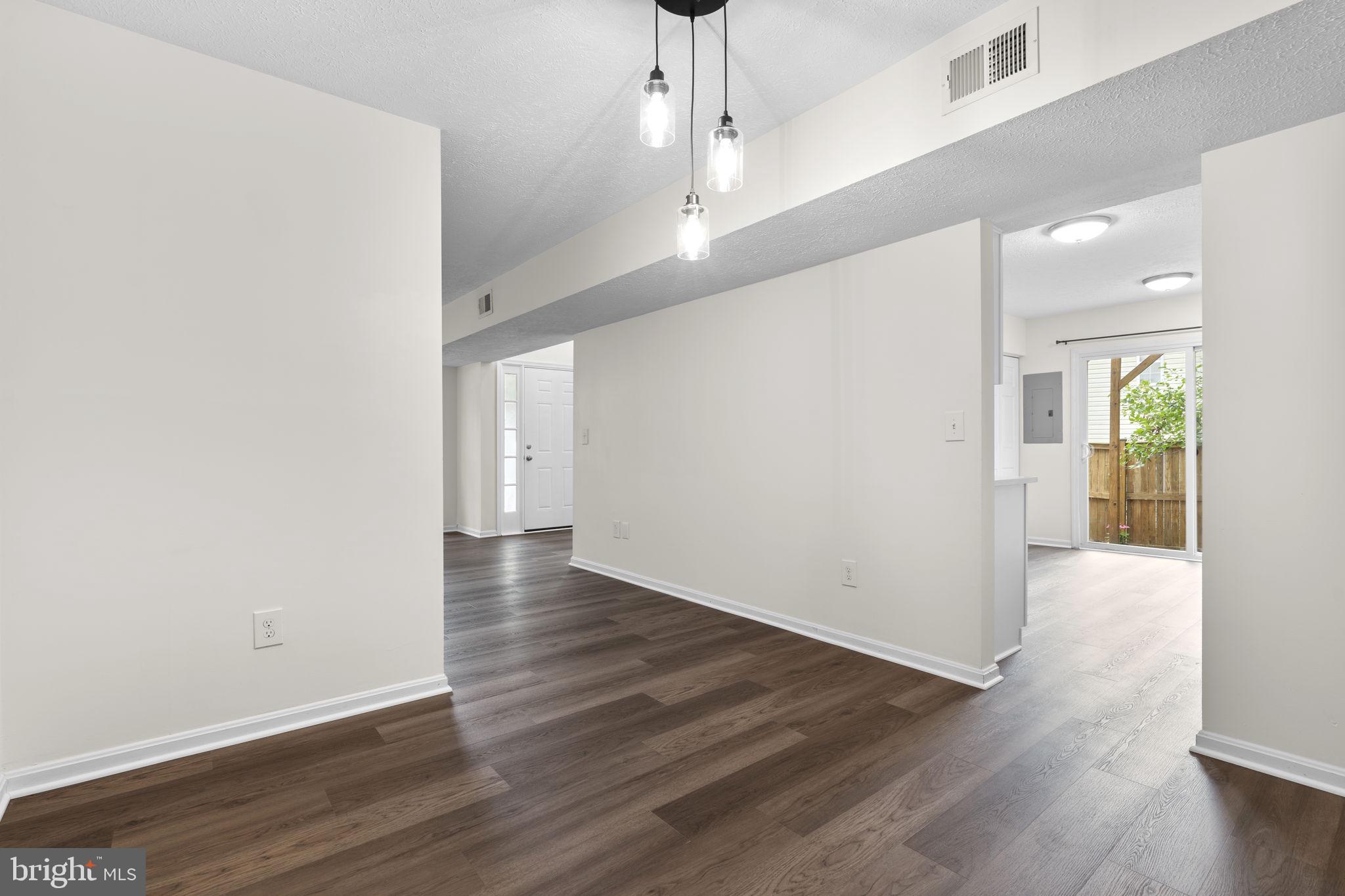 SINGLETONS GROVE - Residential