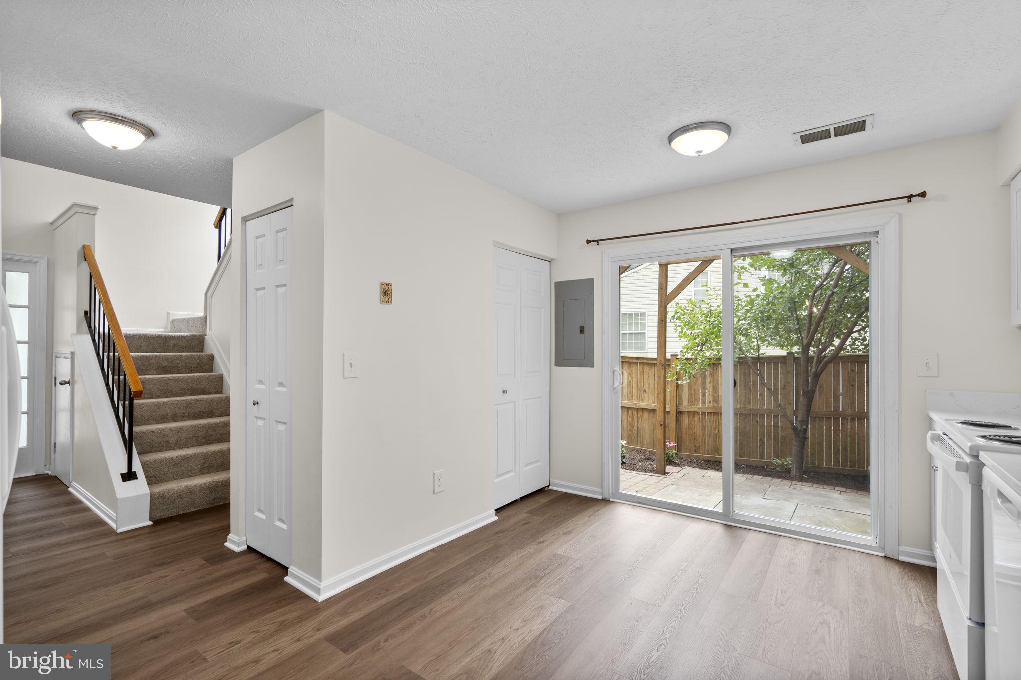 SINGLETONS GROVE - Residential
