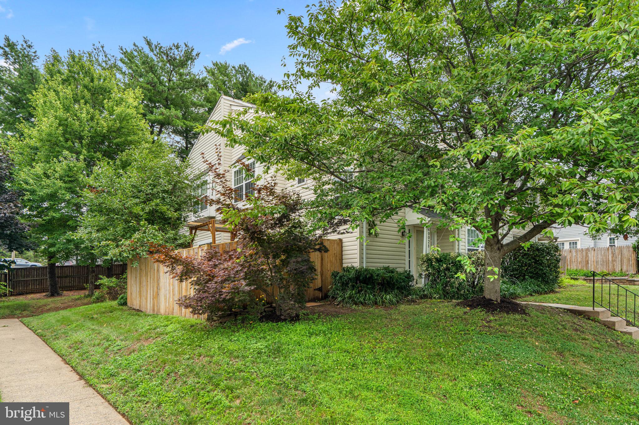 SINGLETONS GROVE - Residential